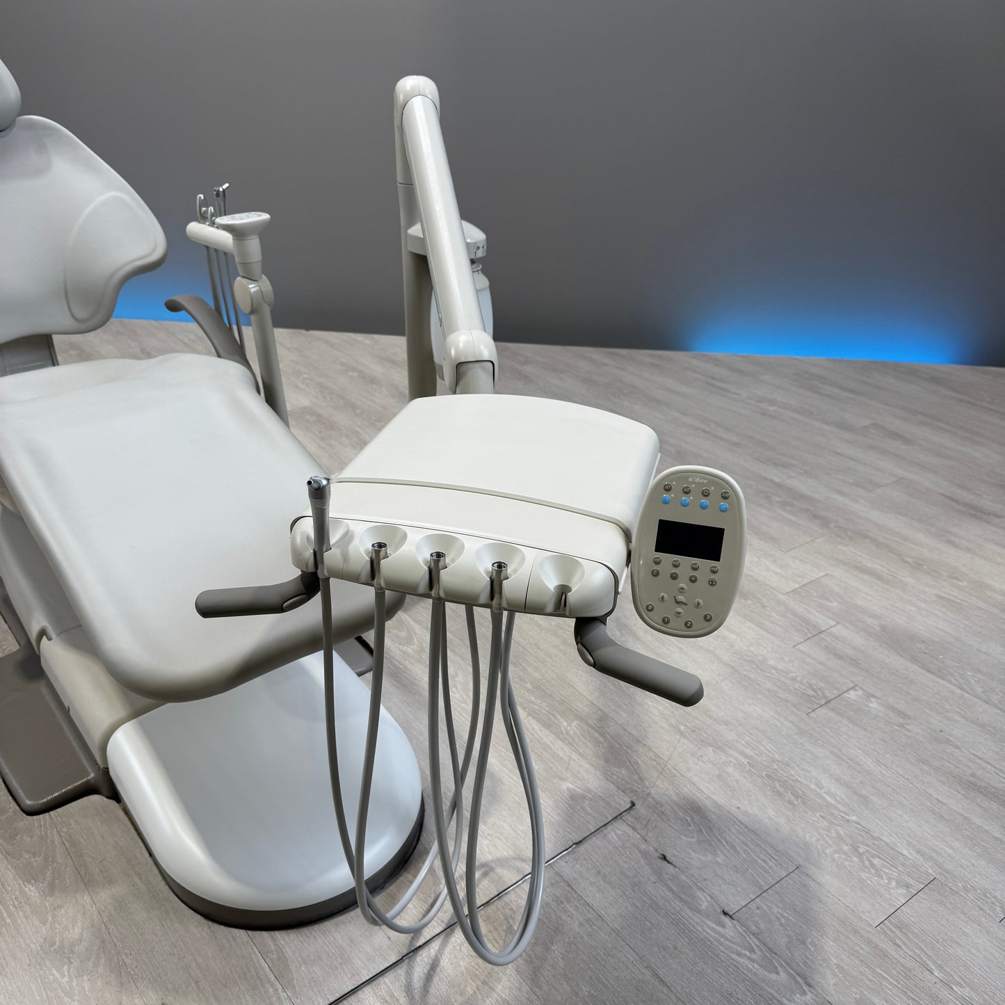 A‑dec 511R/532R Dental Chair Package