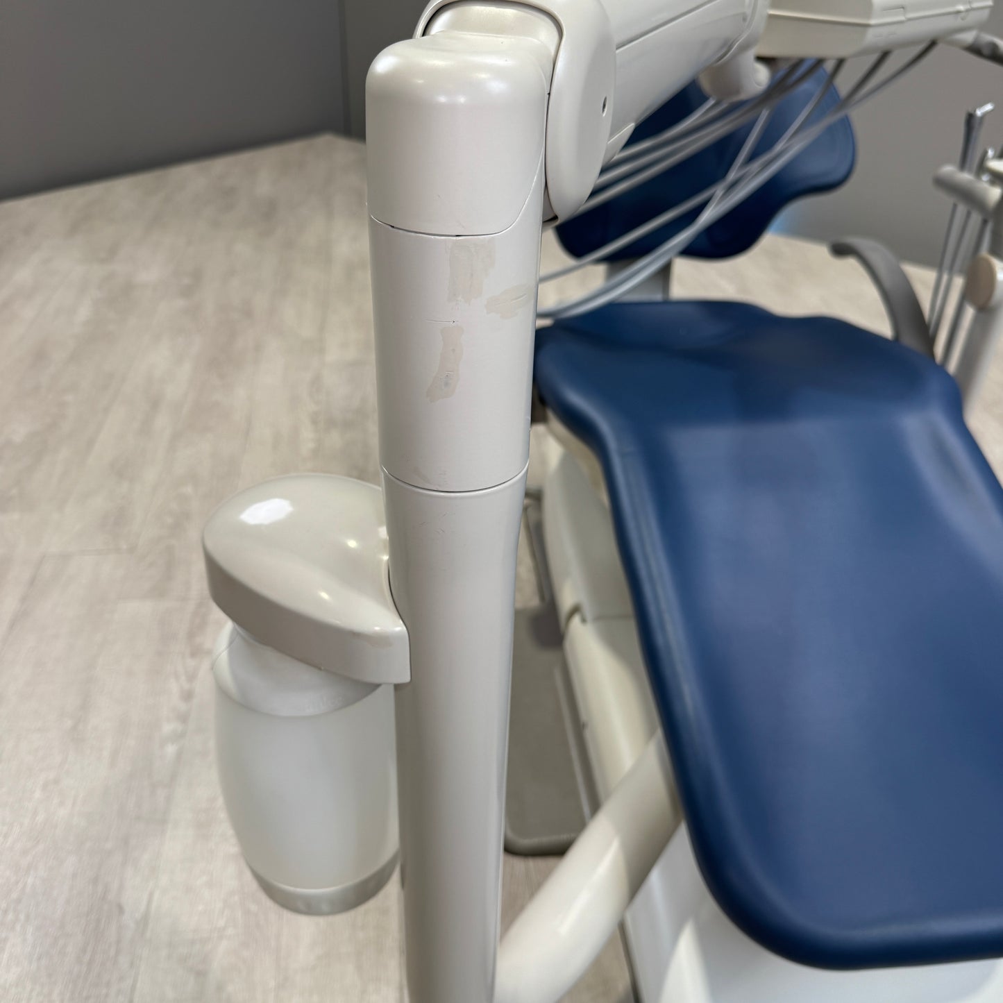 A‑dec 511R/532R Dental Chair Package