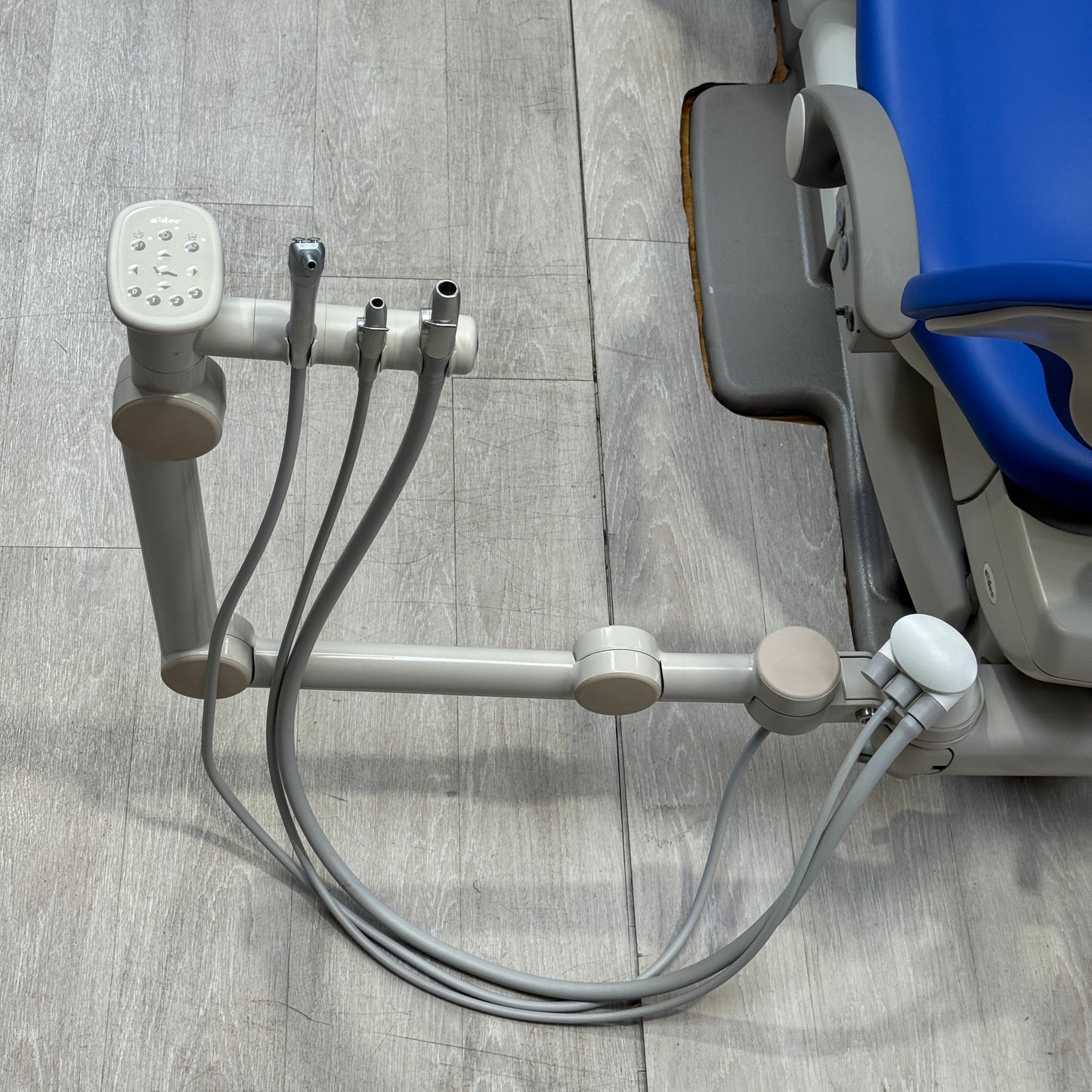 A‑dec 511R/532R Dental Chair Package