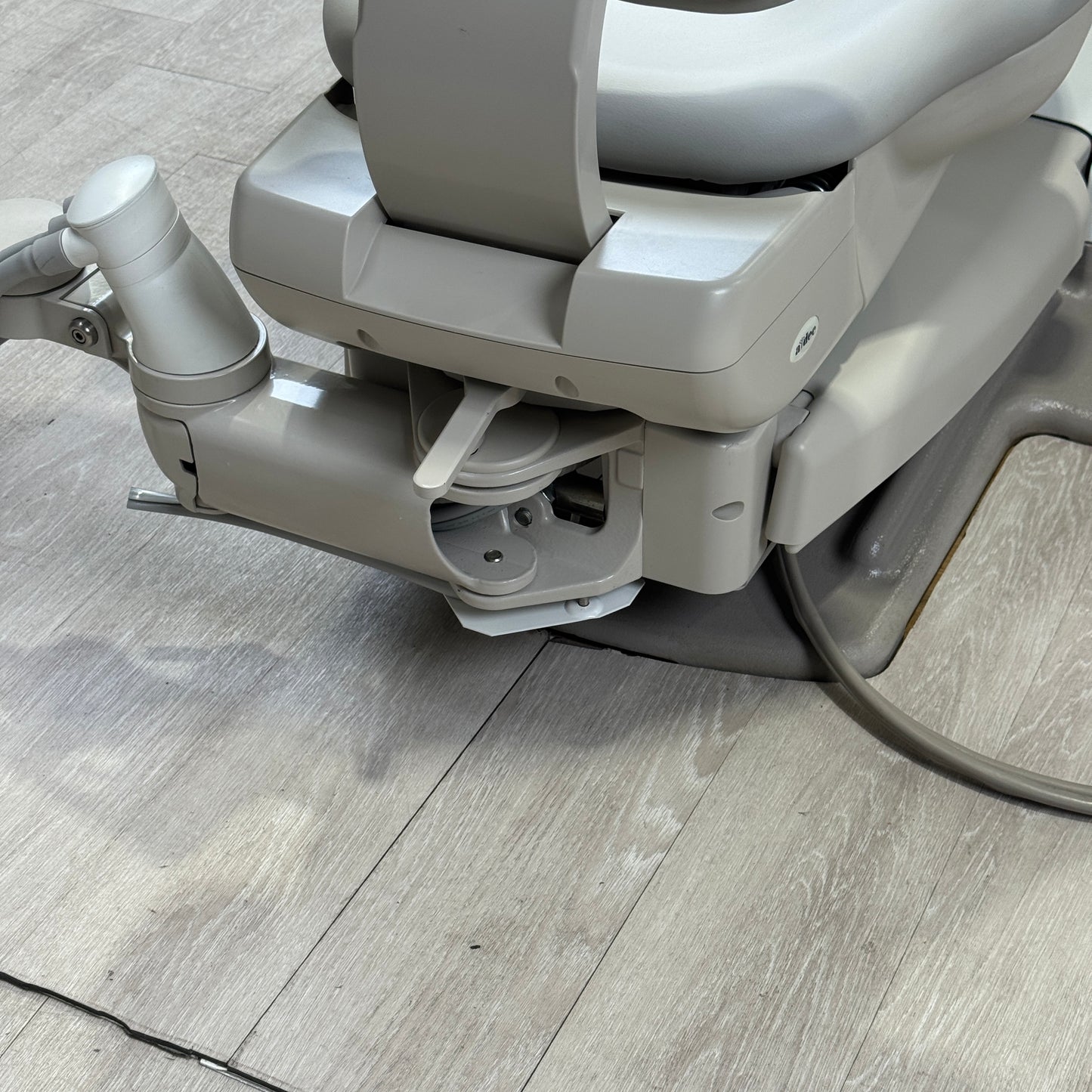 A‑dec 511R/532R Dental Chair Package