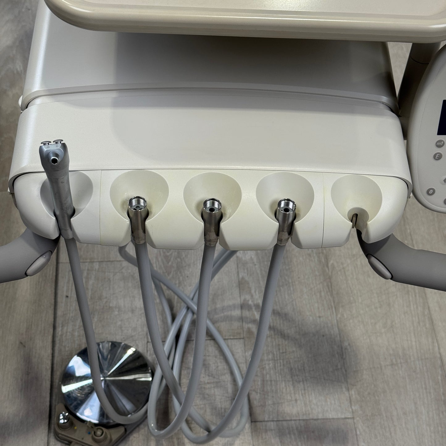 A‑dec 511R/532R Dental Chair Package