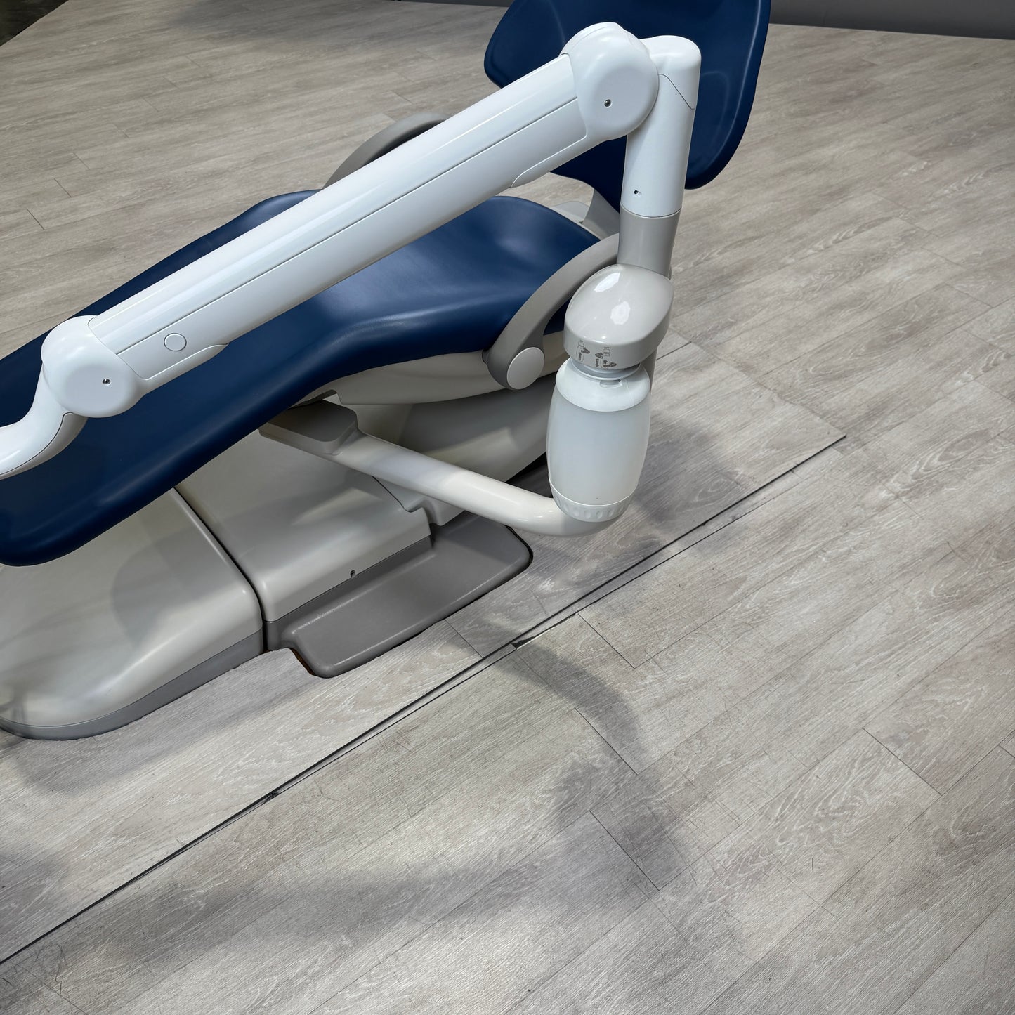 A‑dec 511R/532R Dental Chair Package