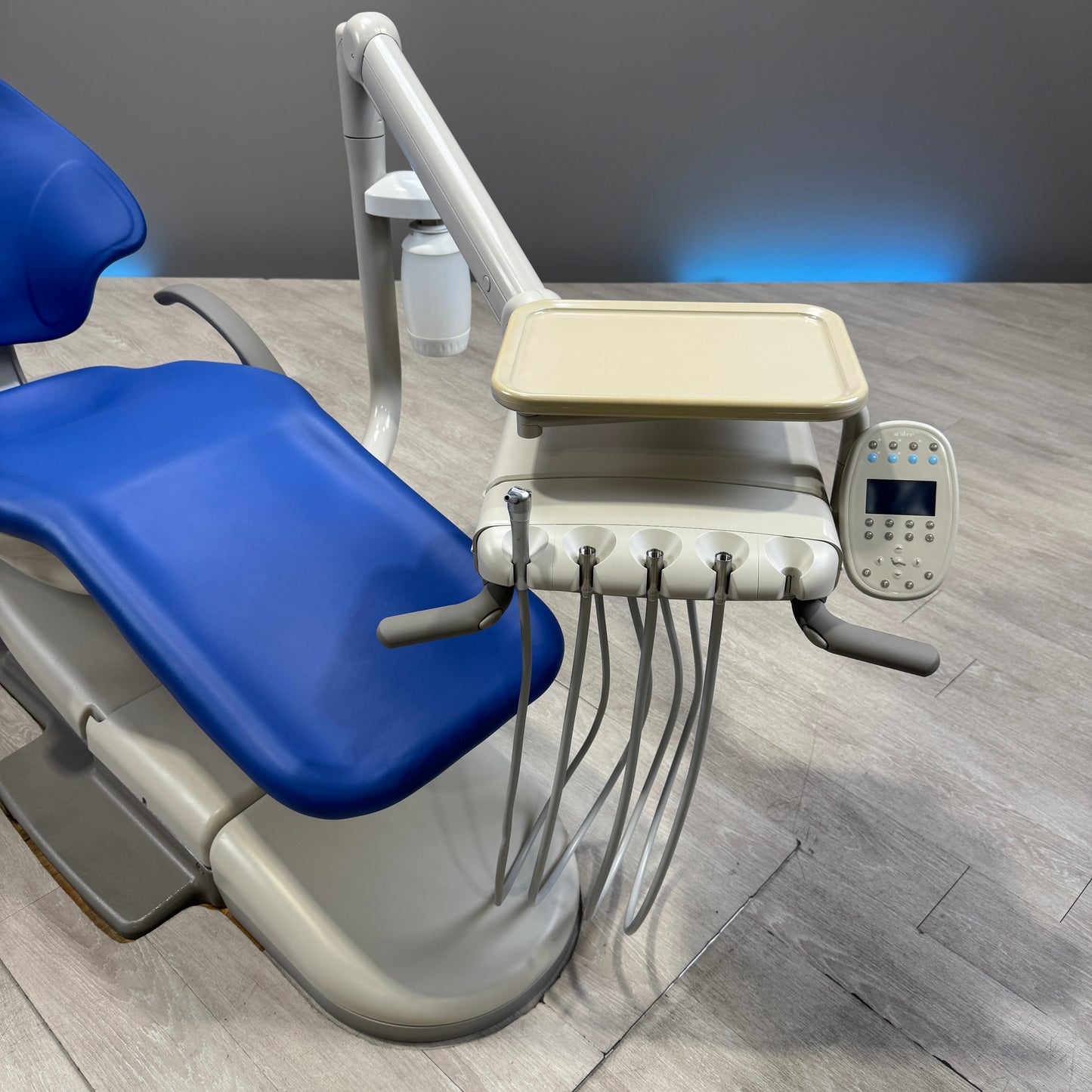 A‑dec 511R/532R Dental Chair Package