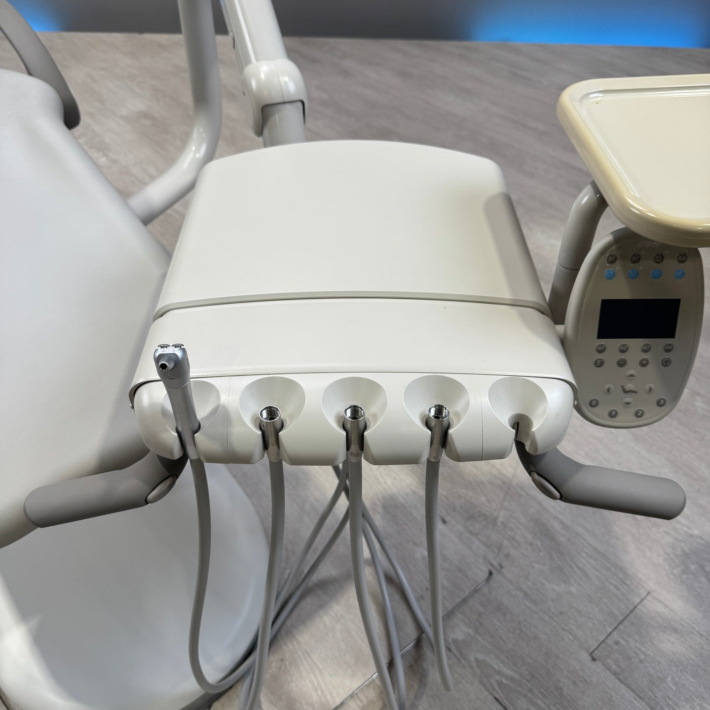 A‑dec 511R/532R Dental Chair Package