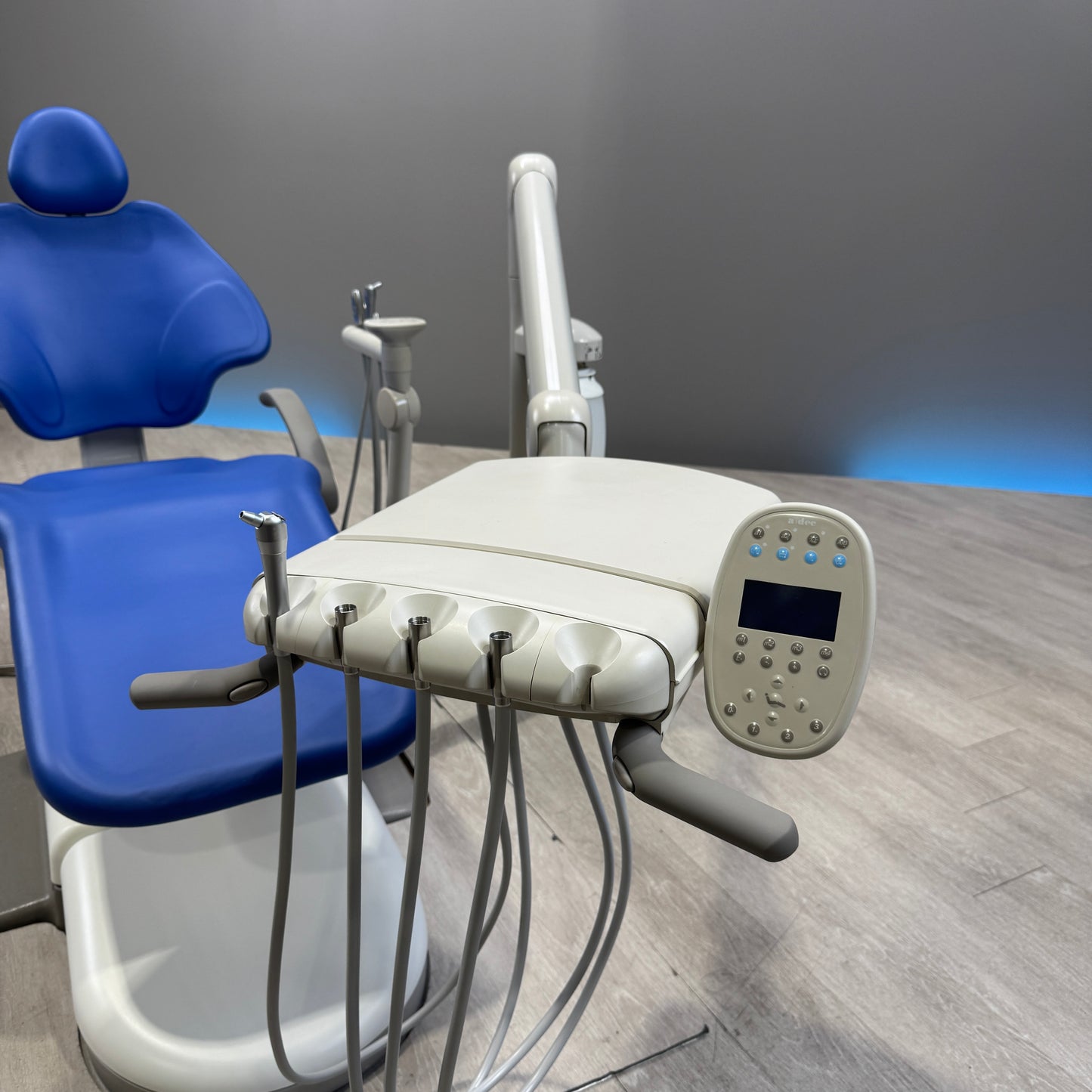 A‑dec 511R/532R Dental Chair Package