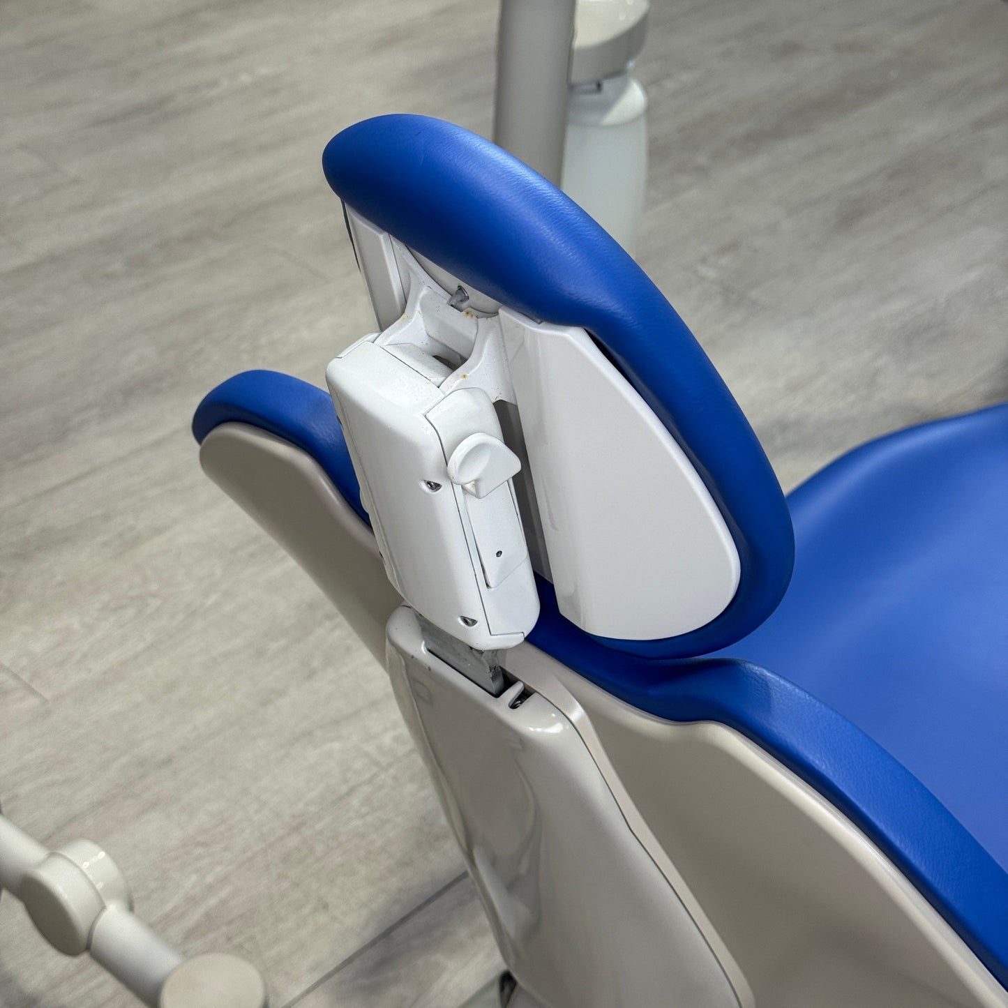 A‑dec 511R/532R Dental Chair Package