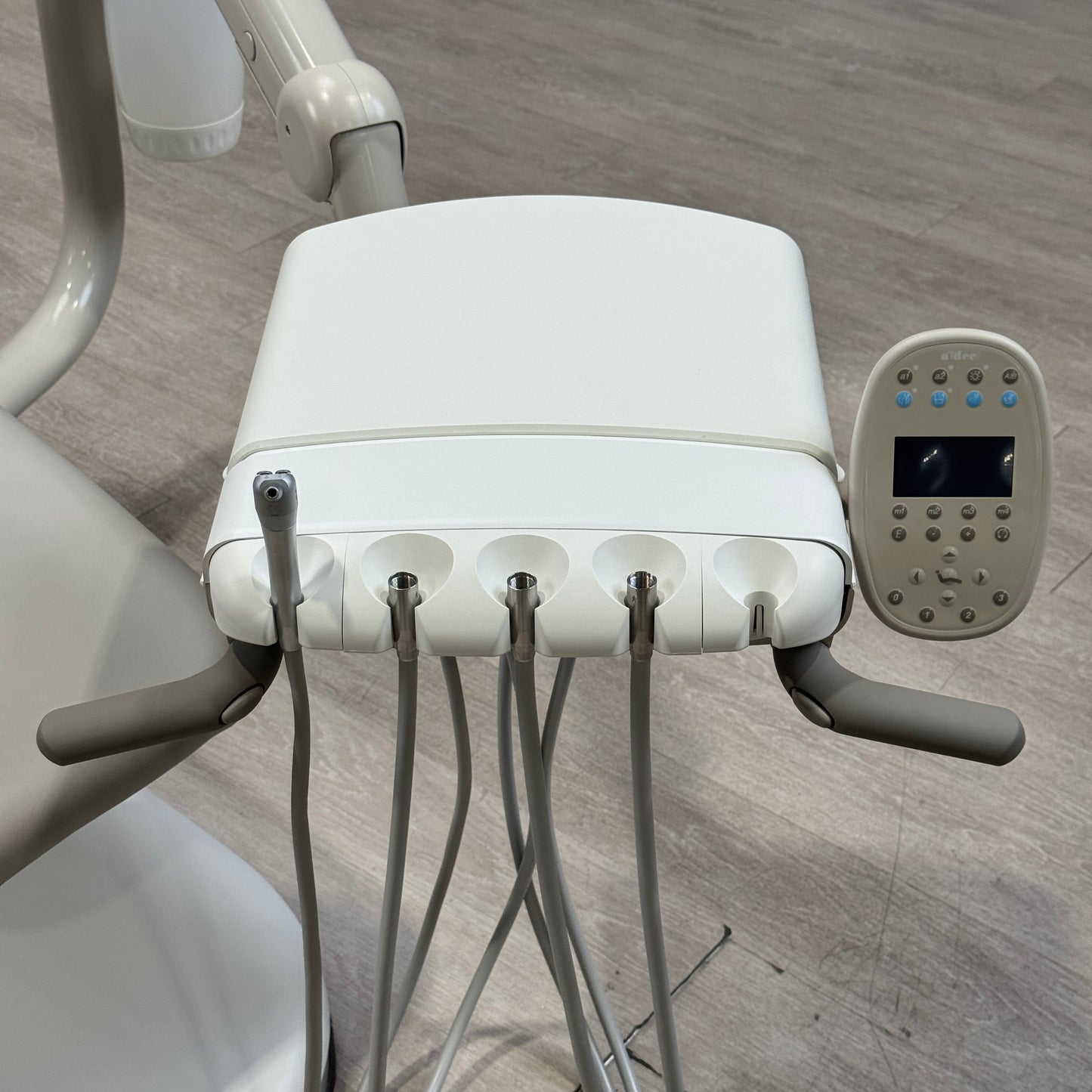 A‑dec 511R/532R Dental Chair Package