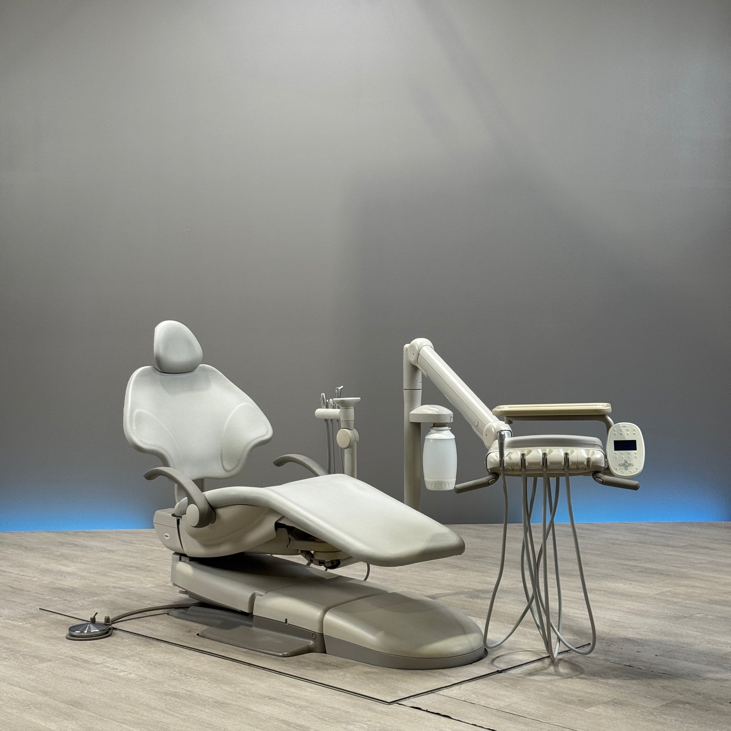 A‑dec 511R/532R Dental Chair Package
