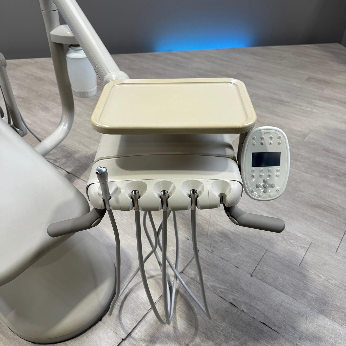 A‑dec 511R/532R Dental Chair Package