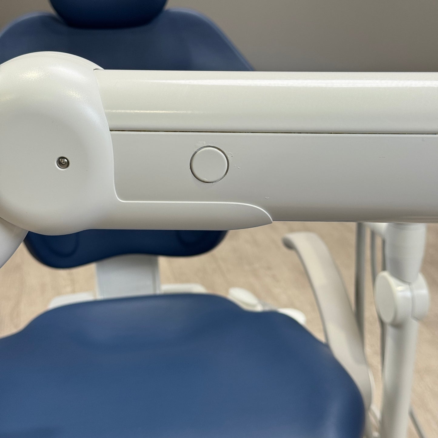 A‑dec 511R/532R Dental Chair Package