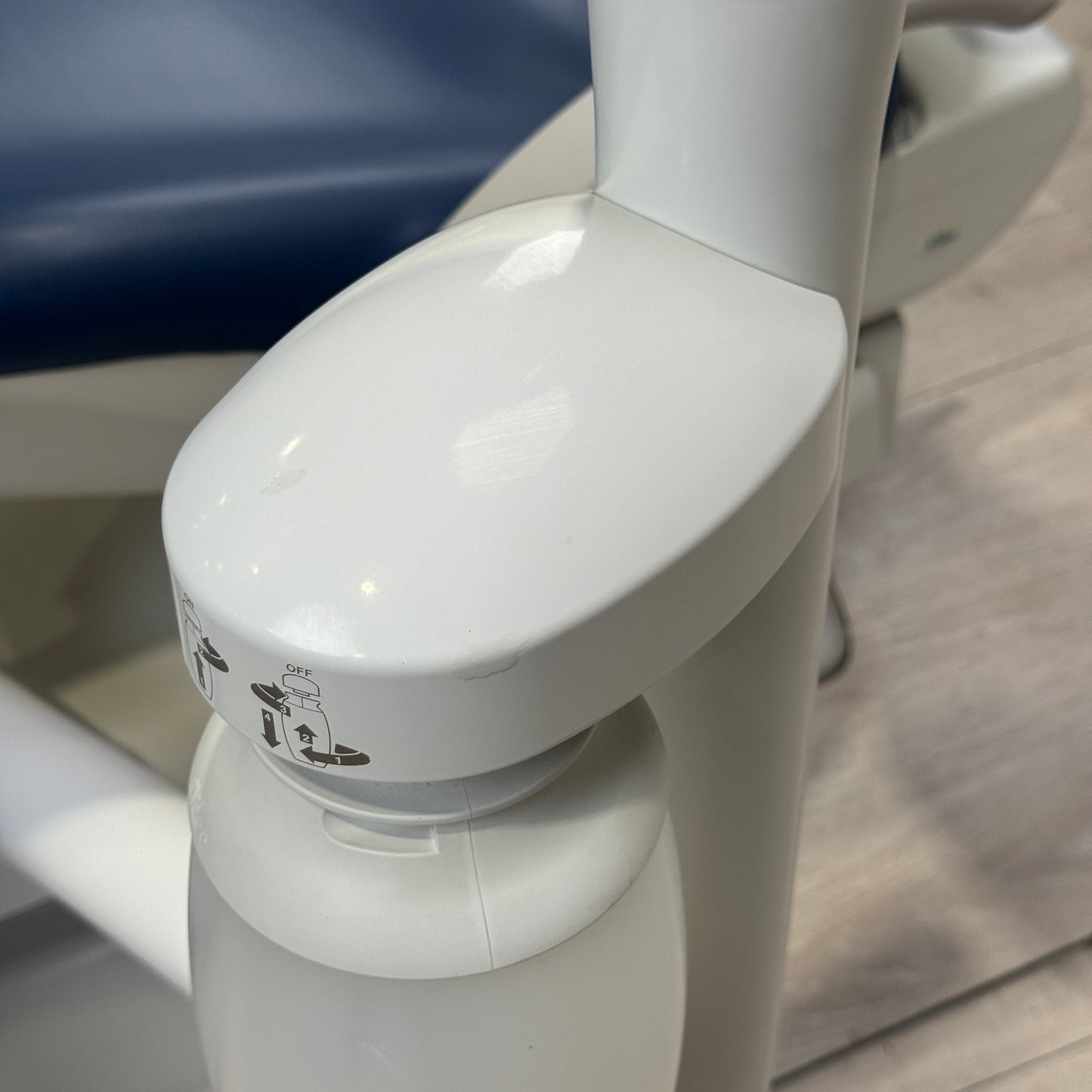 A‑dec 511R/533R Dental Chair Package