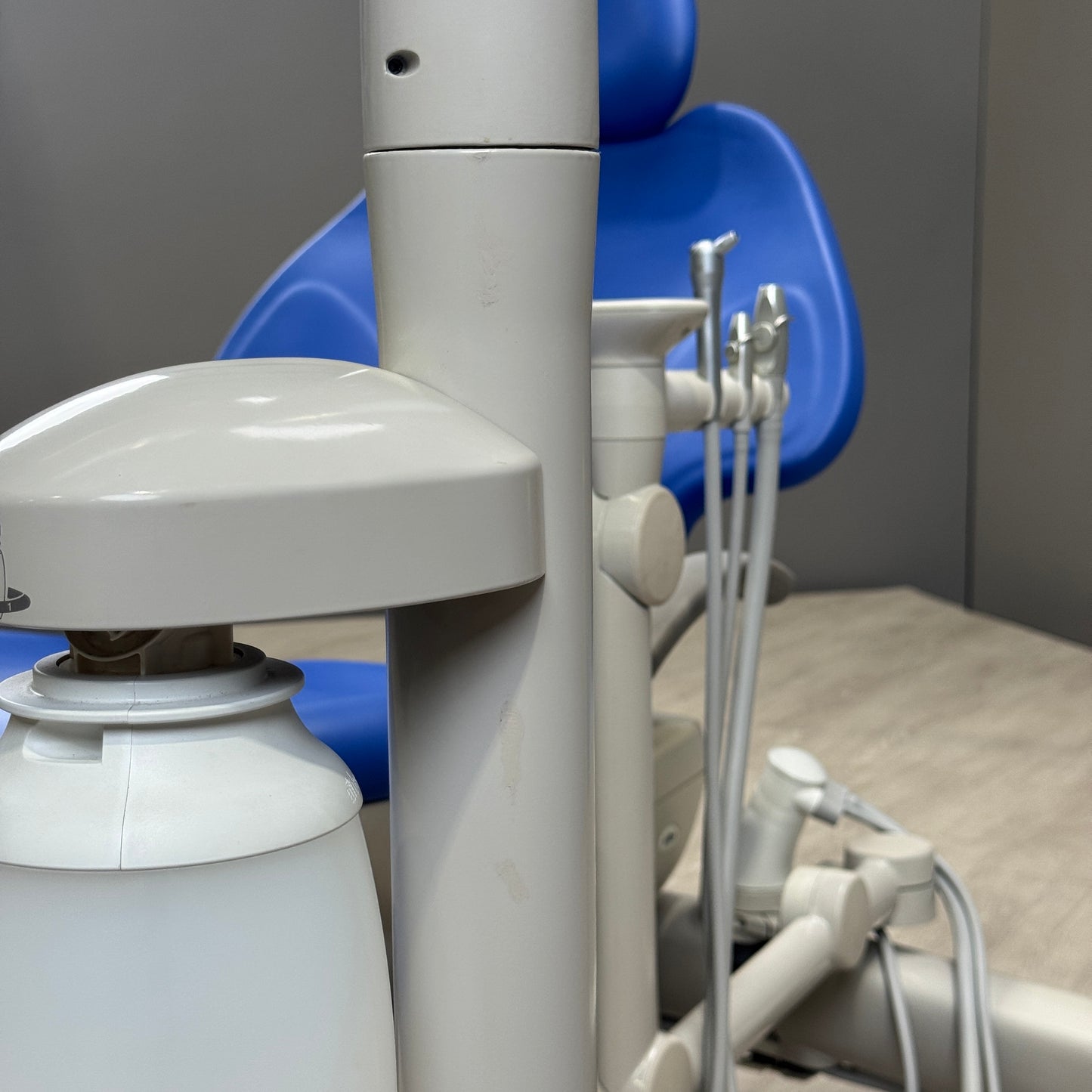 A‑dec 511R/532R Dental Chair Package