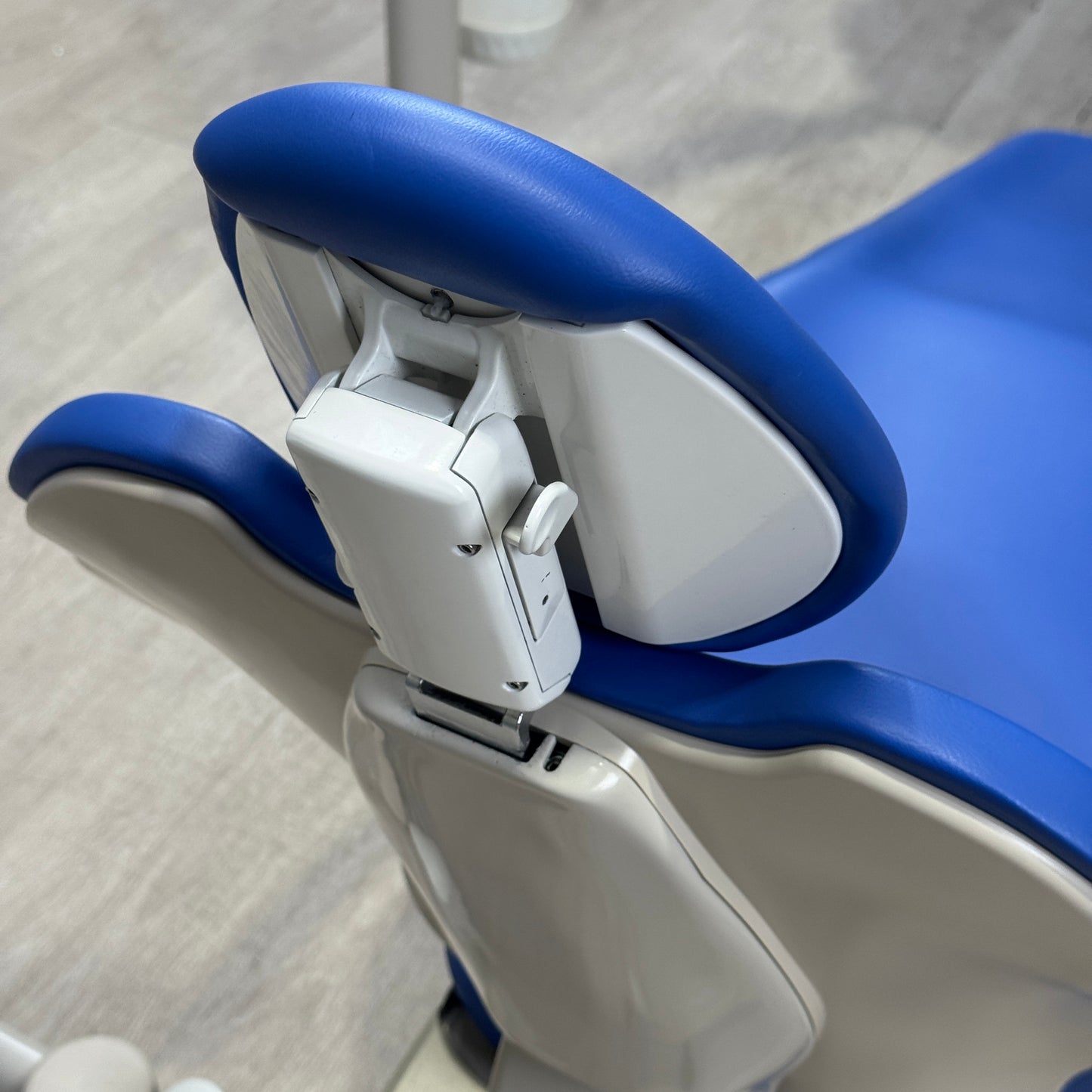 A‑dec 511R/532R Dental Chair Package