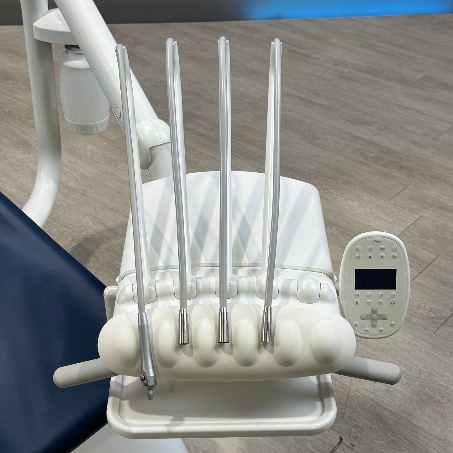 A‑dec 511R/533R Dental Chair Package