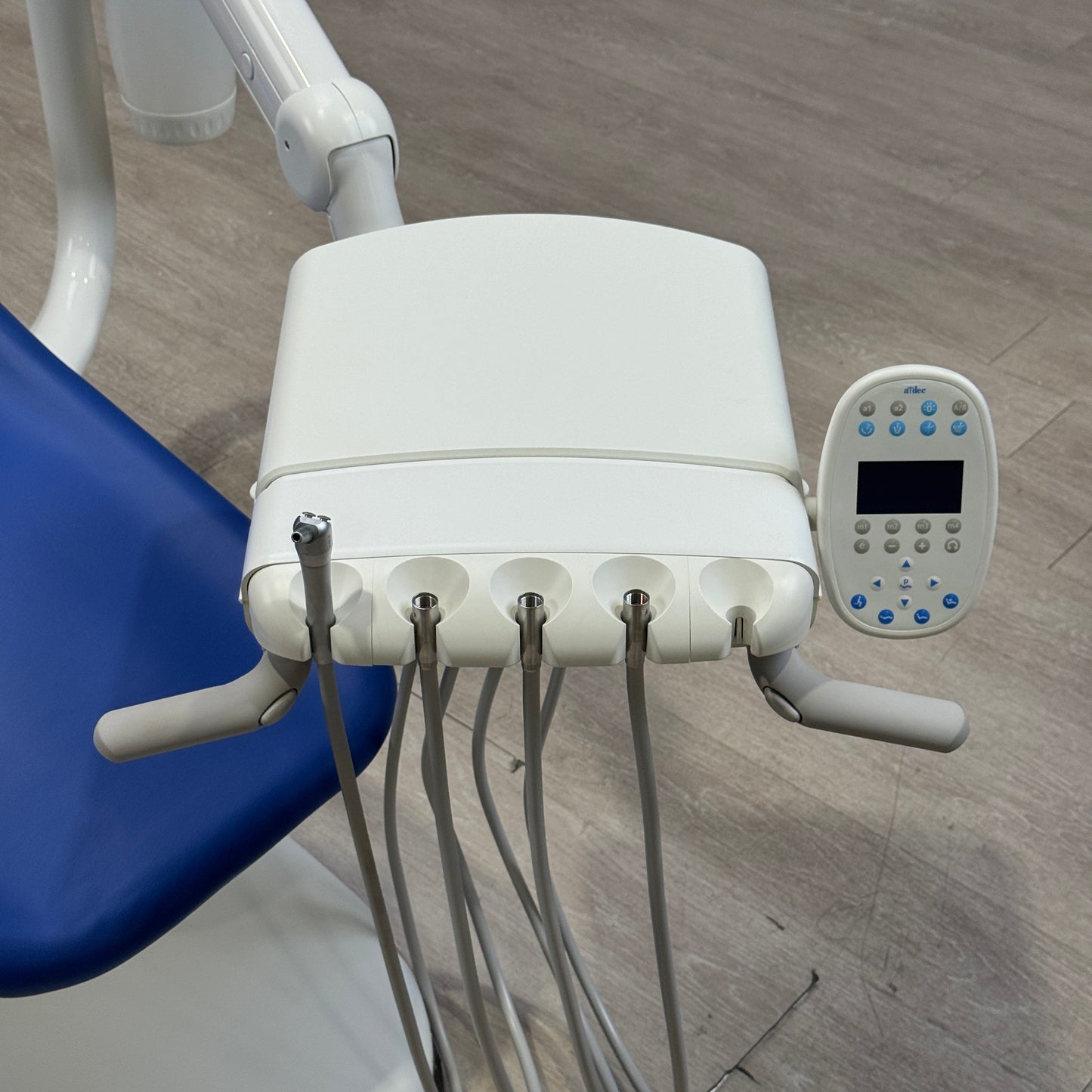 A‑dec 511R/532R Dental Chair Package