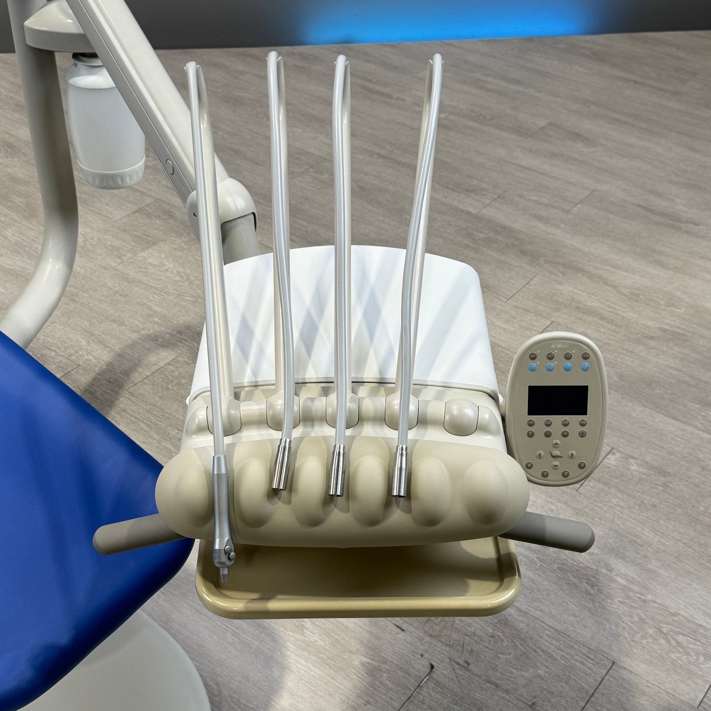 A‑dec 511R/533R Dental Chair Package