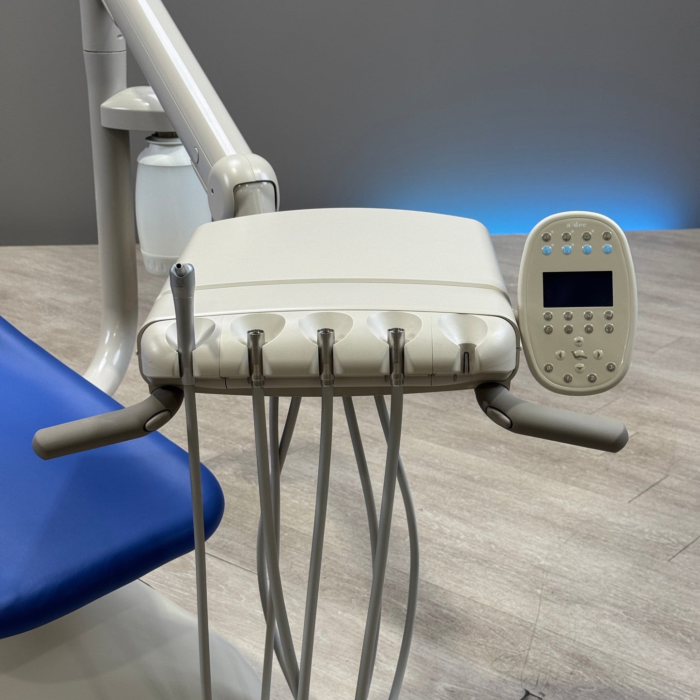 A‑dec 511R/532R Dental Chair Package