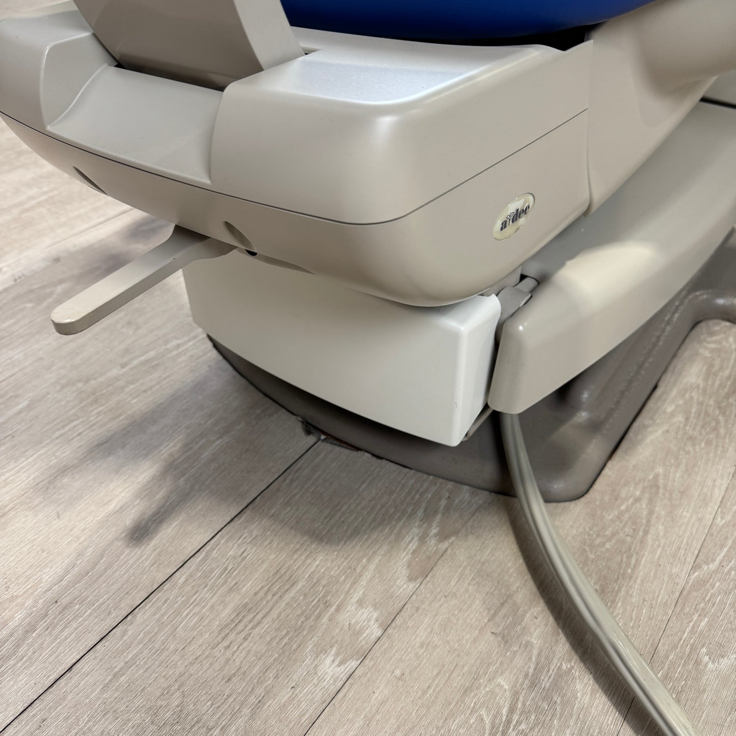 A‑dec 511R/532R Dental Chair Package