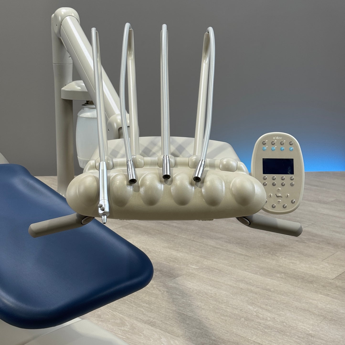 A‑dec 511R/533R Dental Chair Package