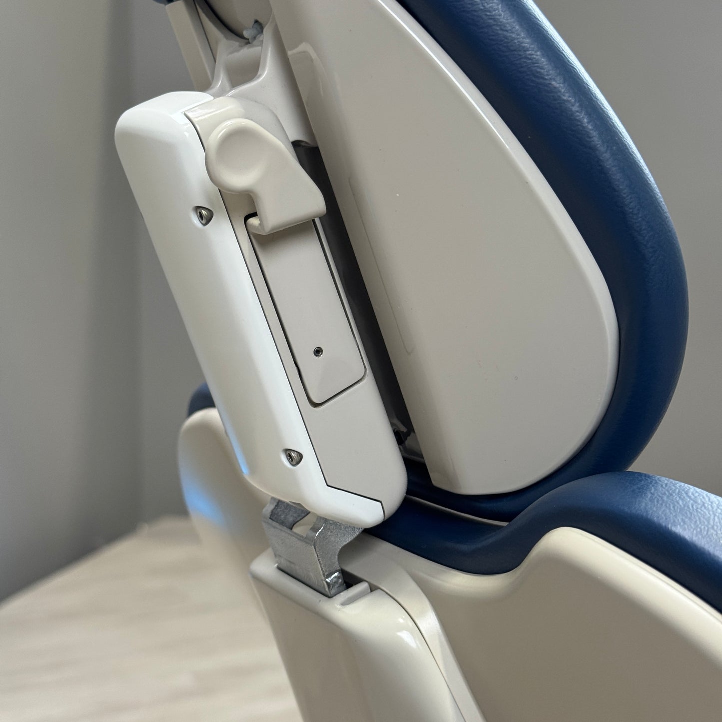 A‑dec 511R/533R Dental Chair Package