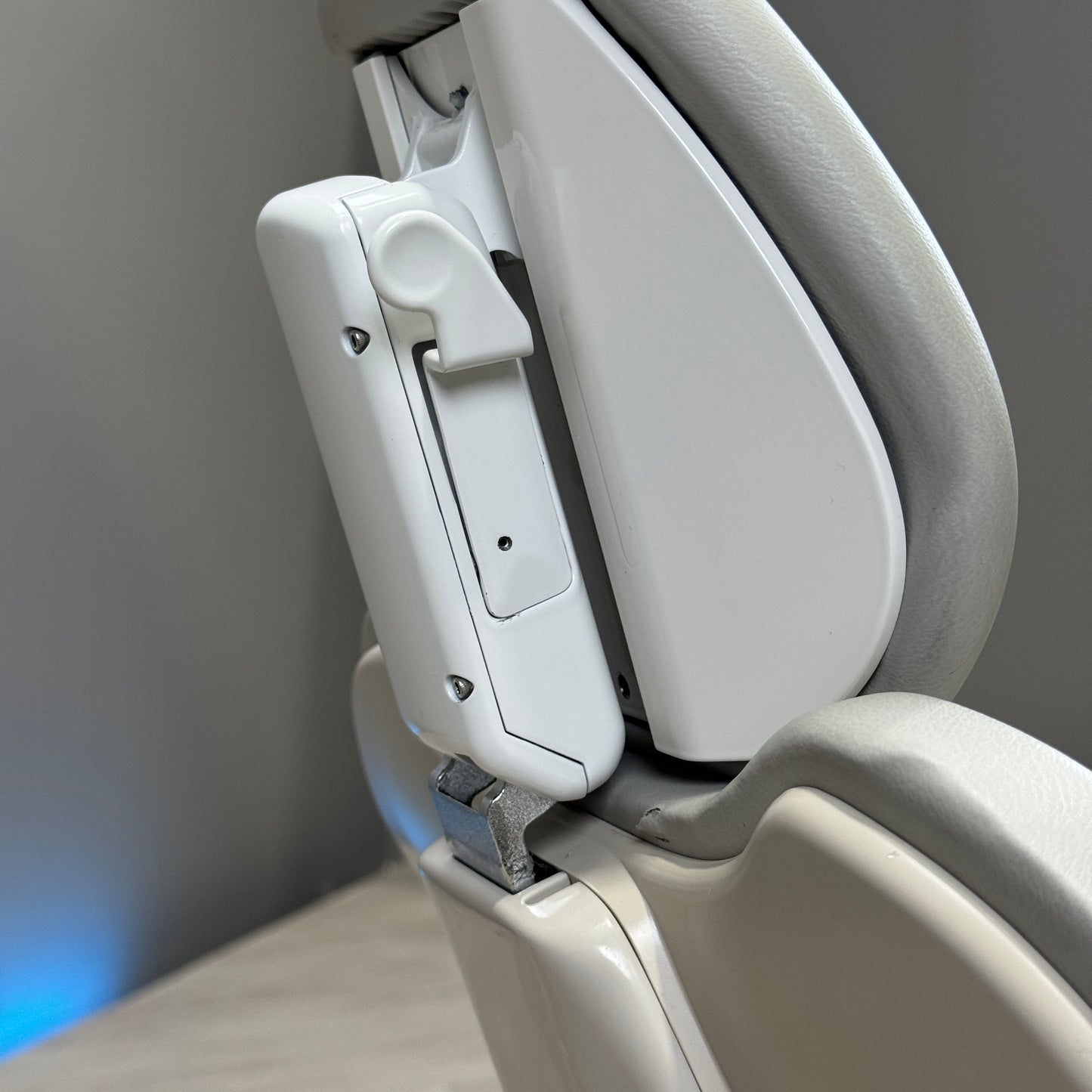 A‑dec 511R/532R Dental Chair Package