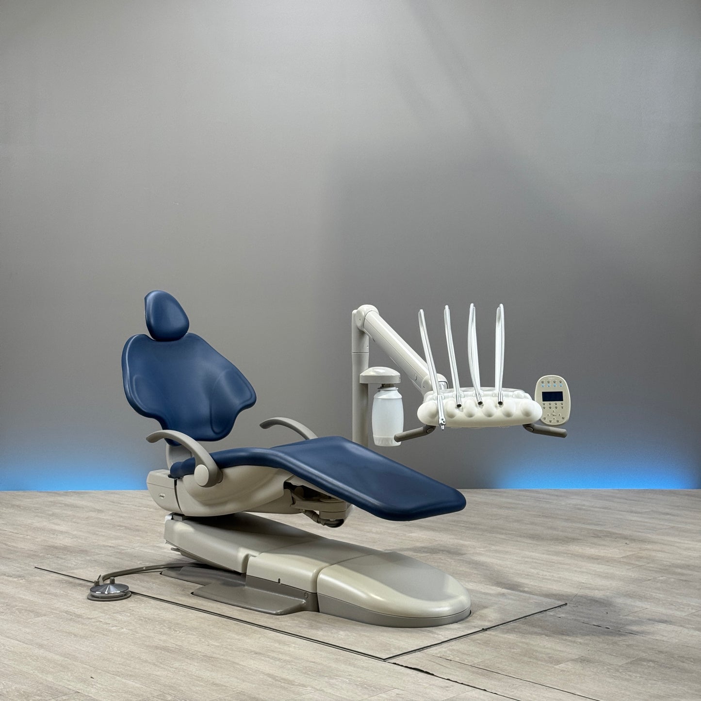 A‑dec 511R/533R Dental Chair Package