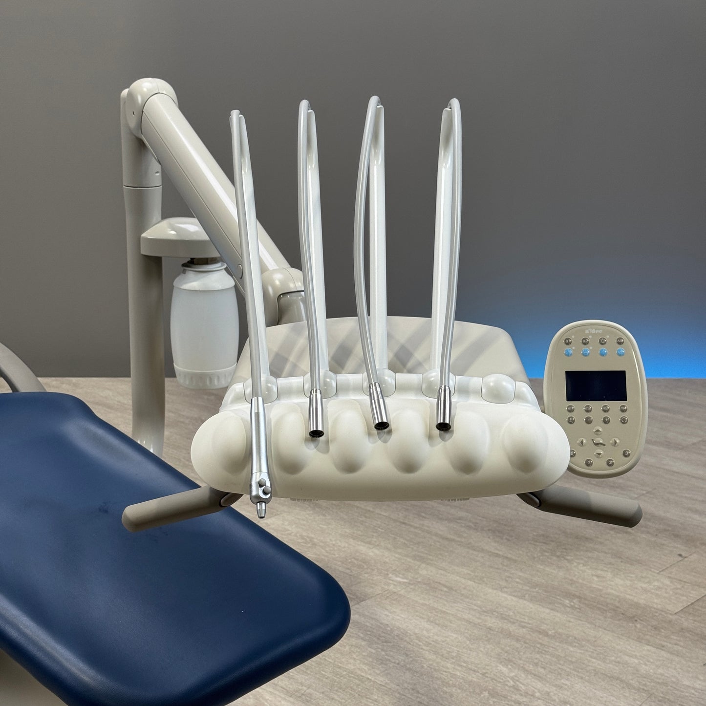 A‑dec 511R/533R Dental Chair Package