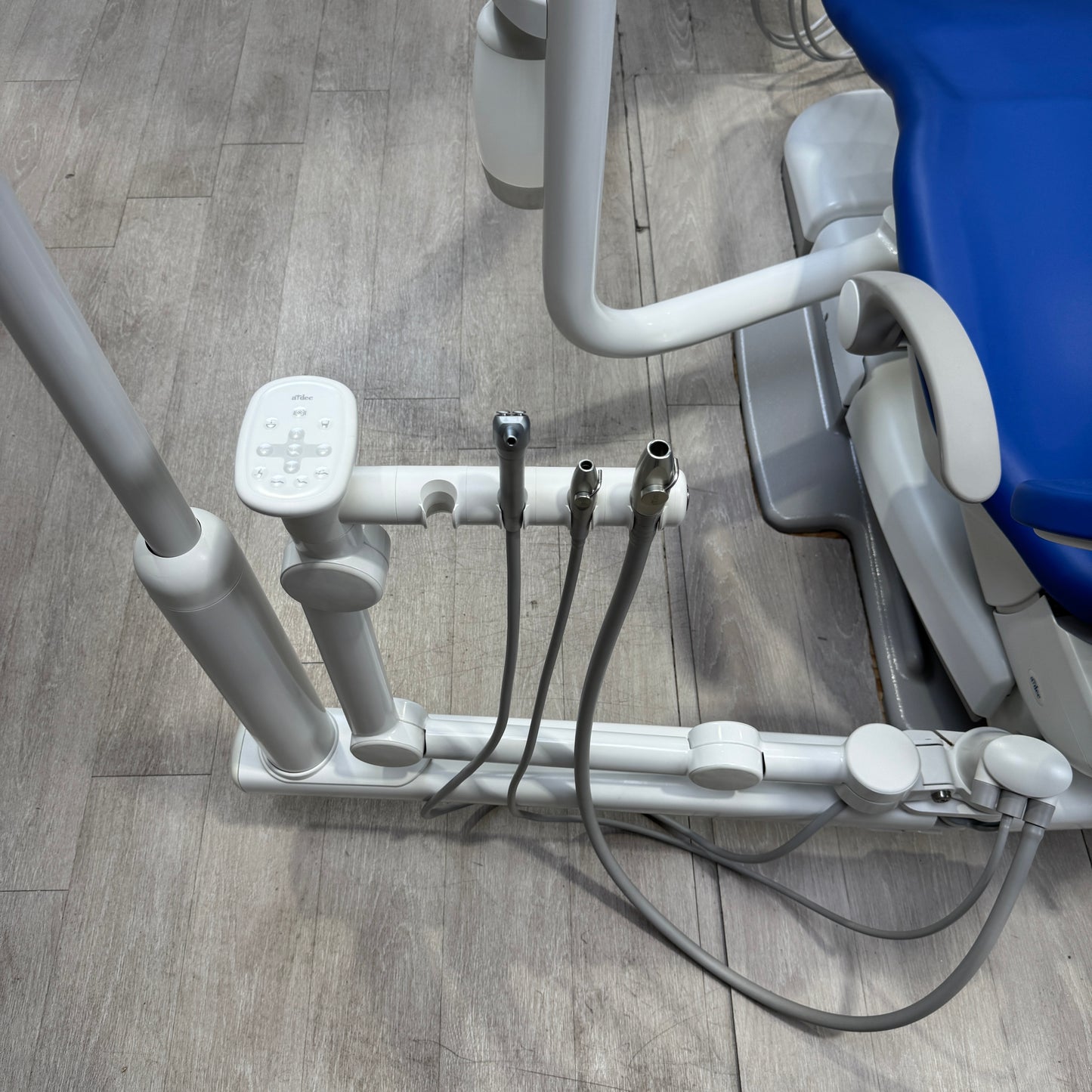 A‑dec 511R/532R Dental Chair Package