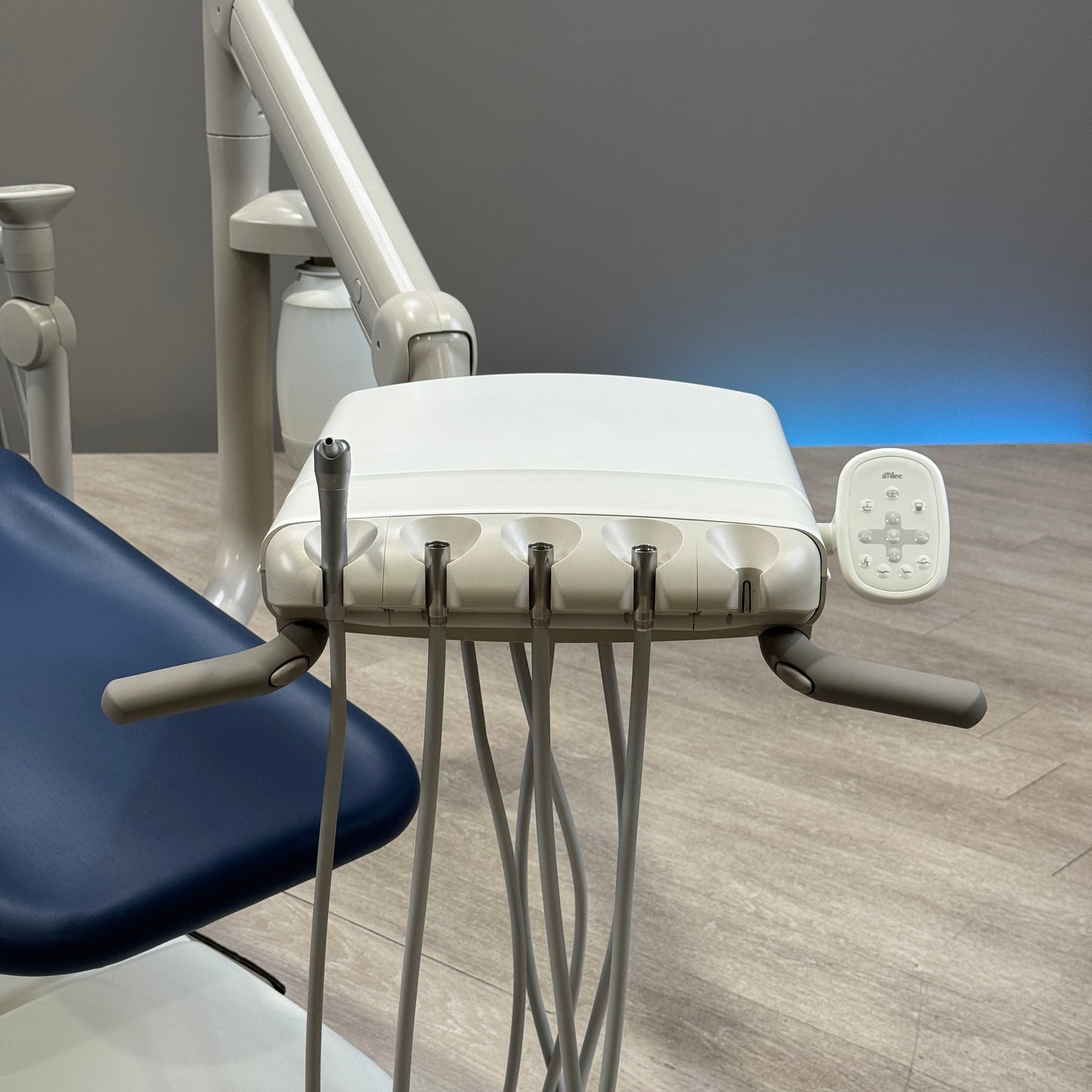 A‑dec 511R/532R Dental Chair Package