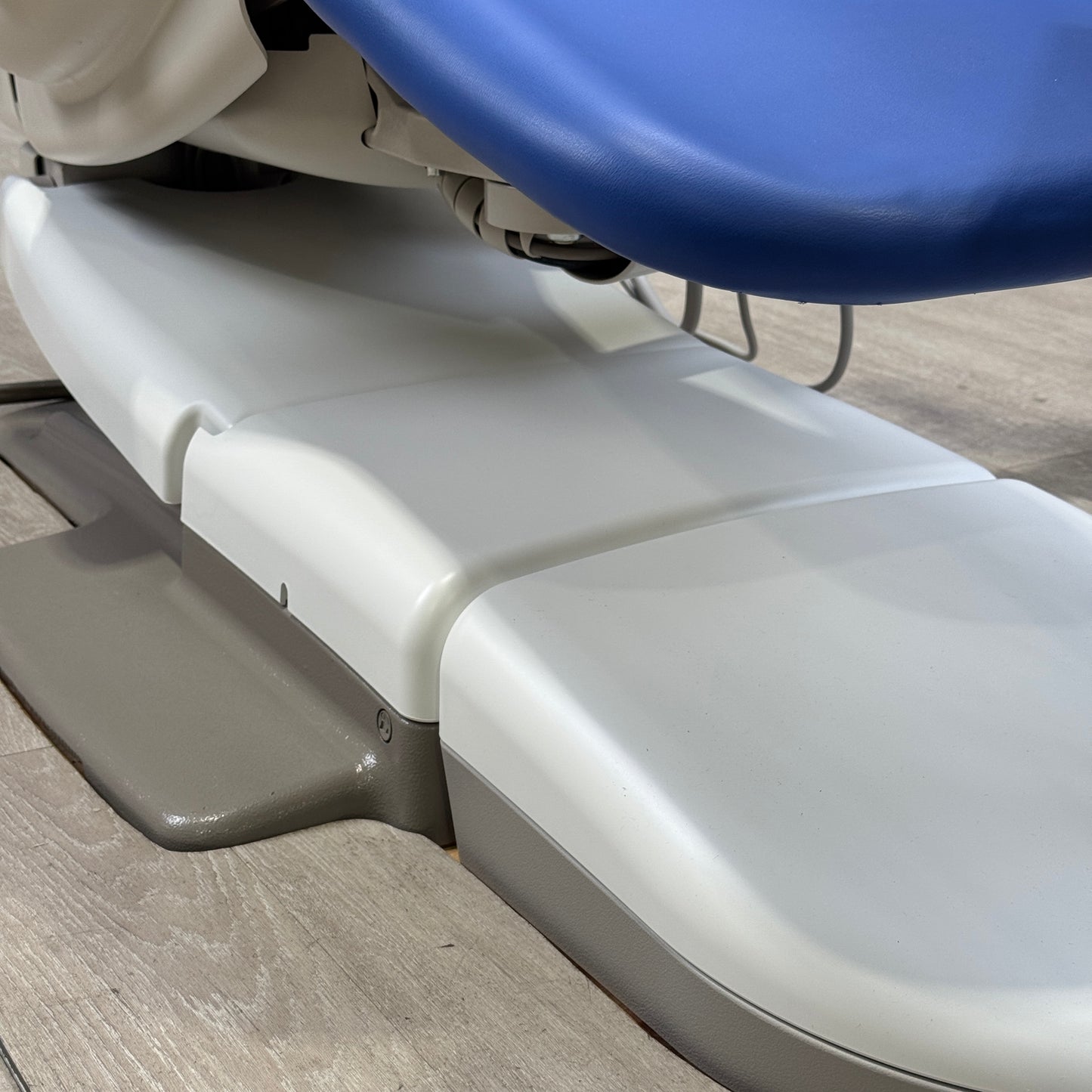 A‑dec 511R/532R Dental Chair Package