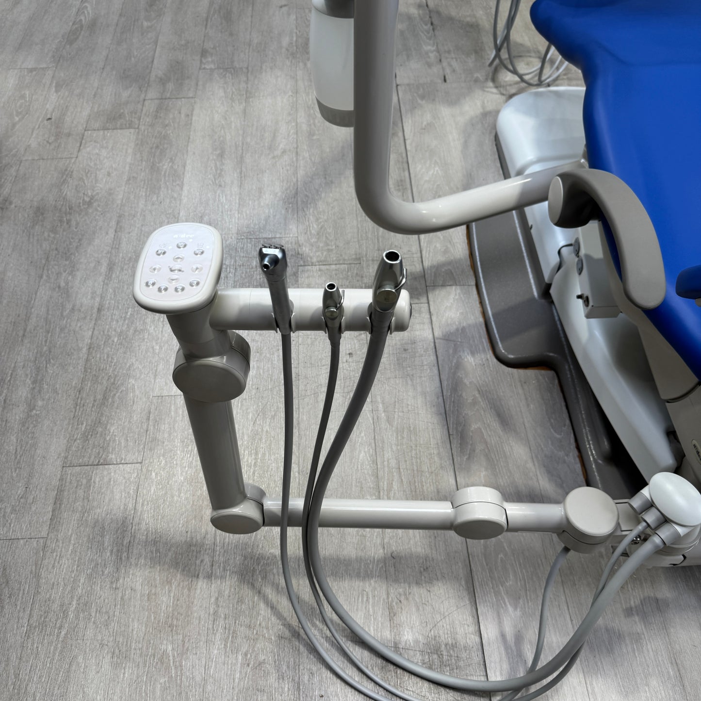 A‑dec 511R/532R Dental Chair Package