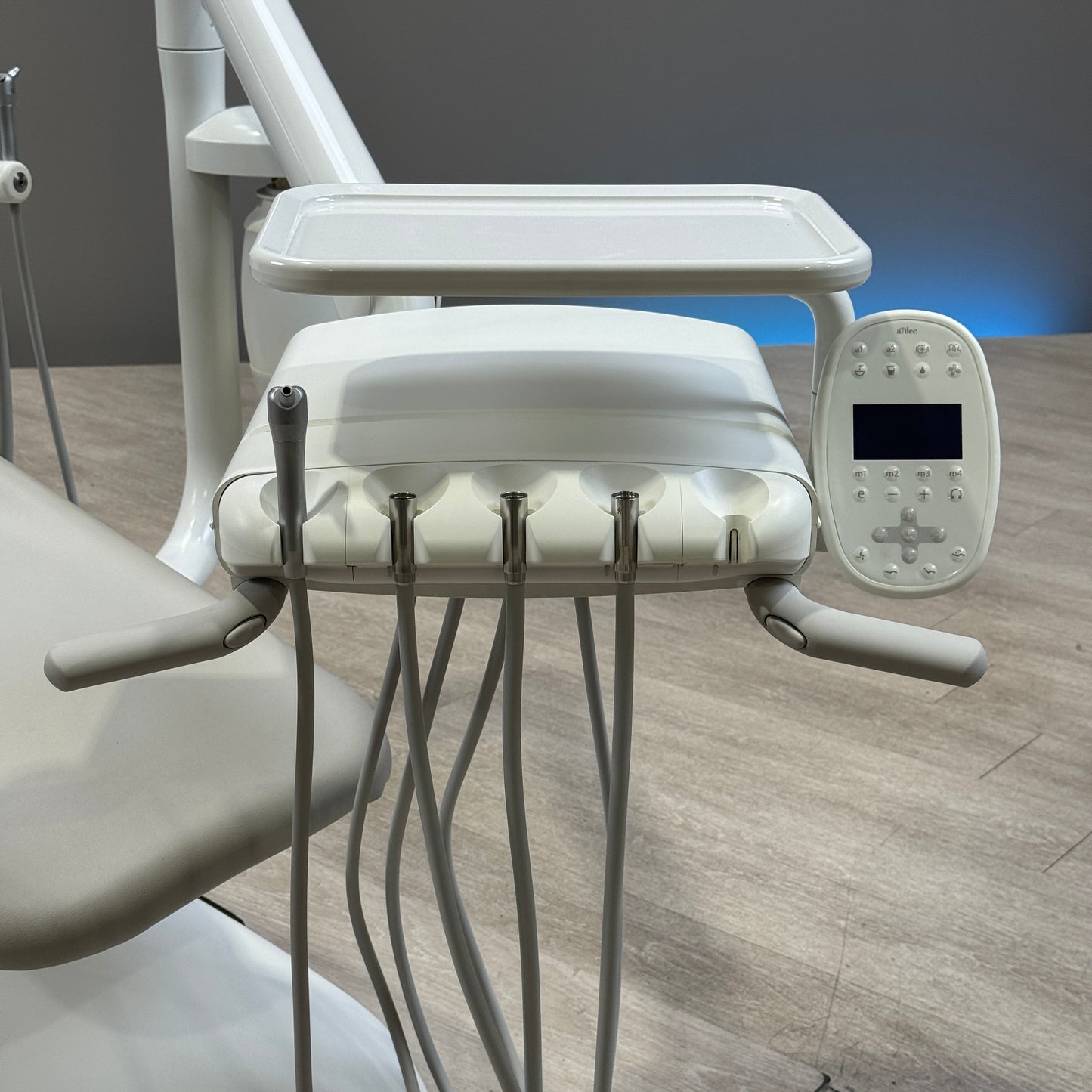 A‑dec 511R/532R Dental Chair Package=