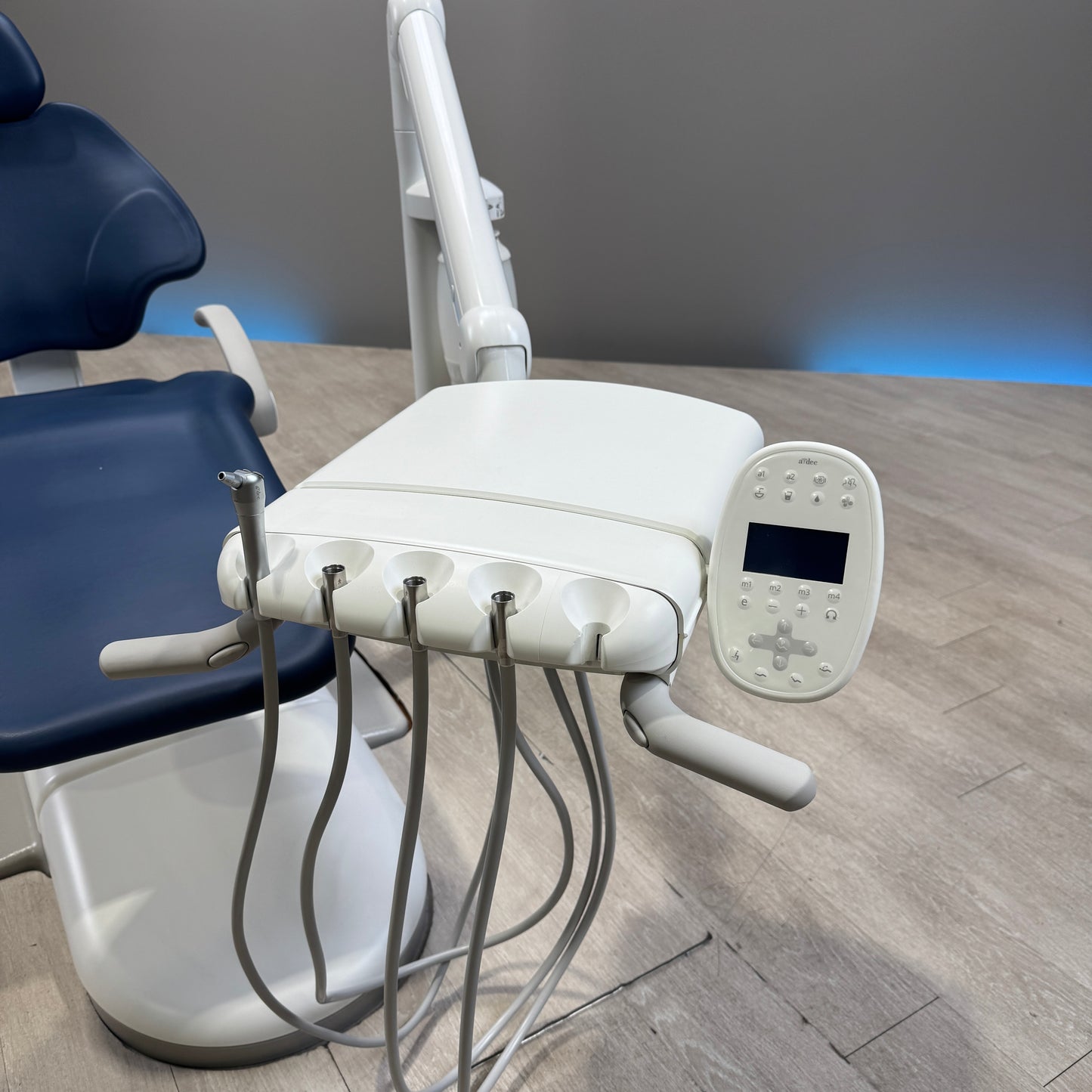 A‑dec 511R/532R Dental Chair Package