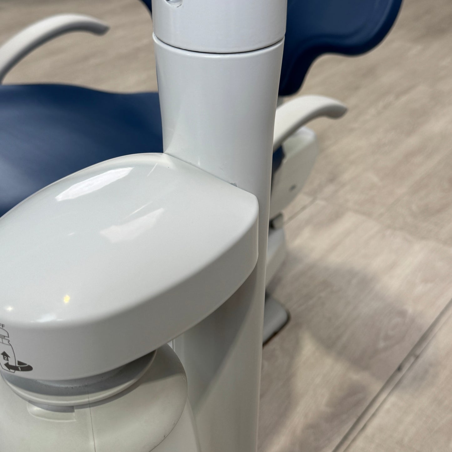 A‑dec 511R/532R Dental Chair Package