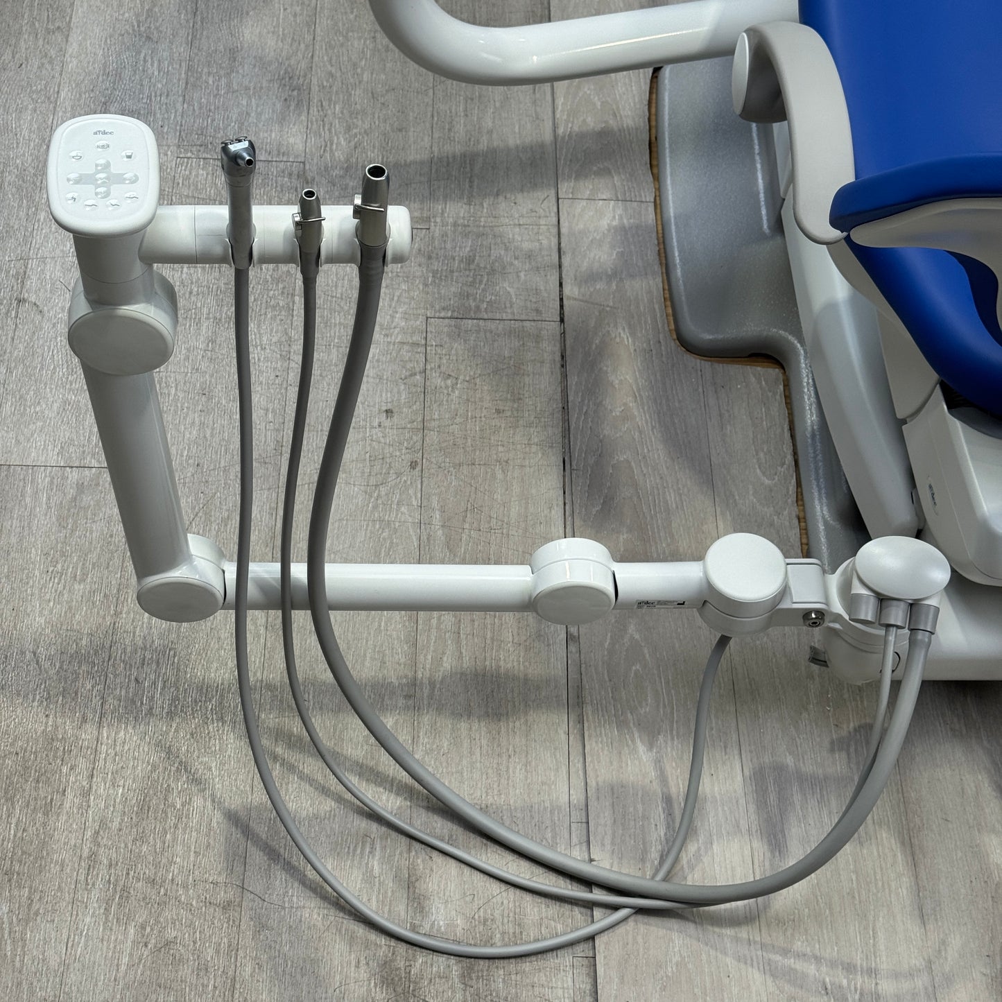 A‑dec 511R/532R Dental Chair Package