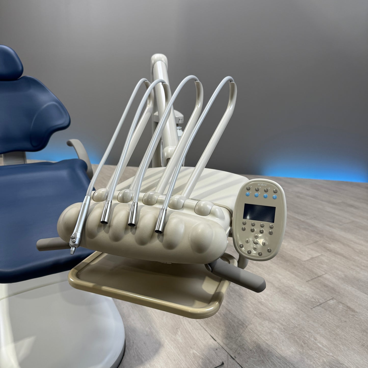 A‑dec 511R/533R Dental Chair Package