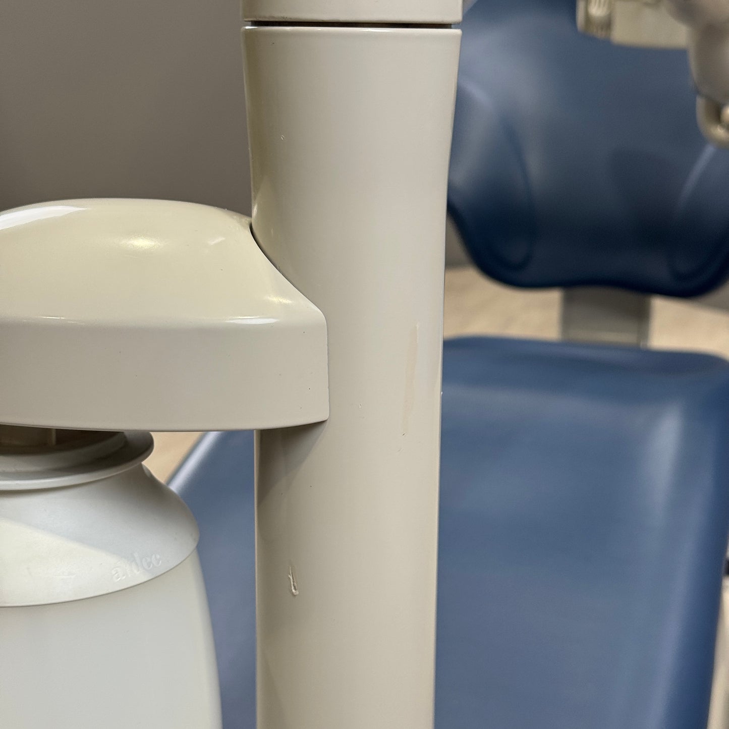 A‑dec 511R/533R Dental Chair Package