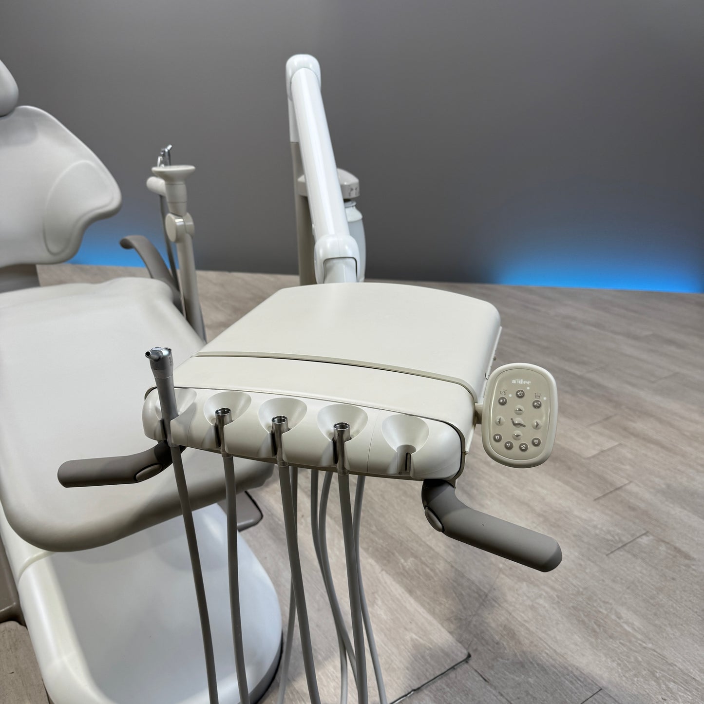 A‑dec 511R/532R Dental Chair Package