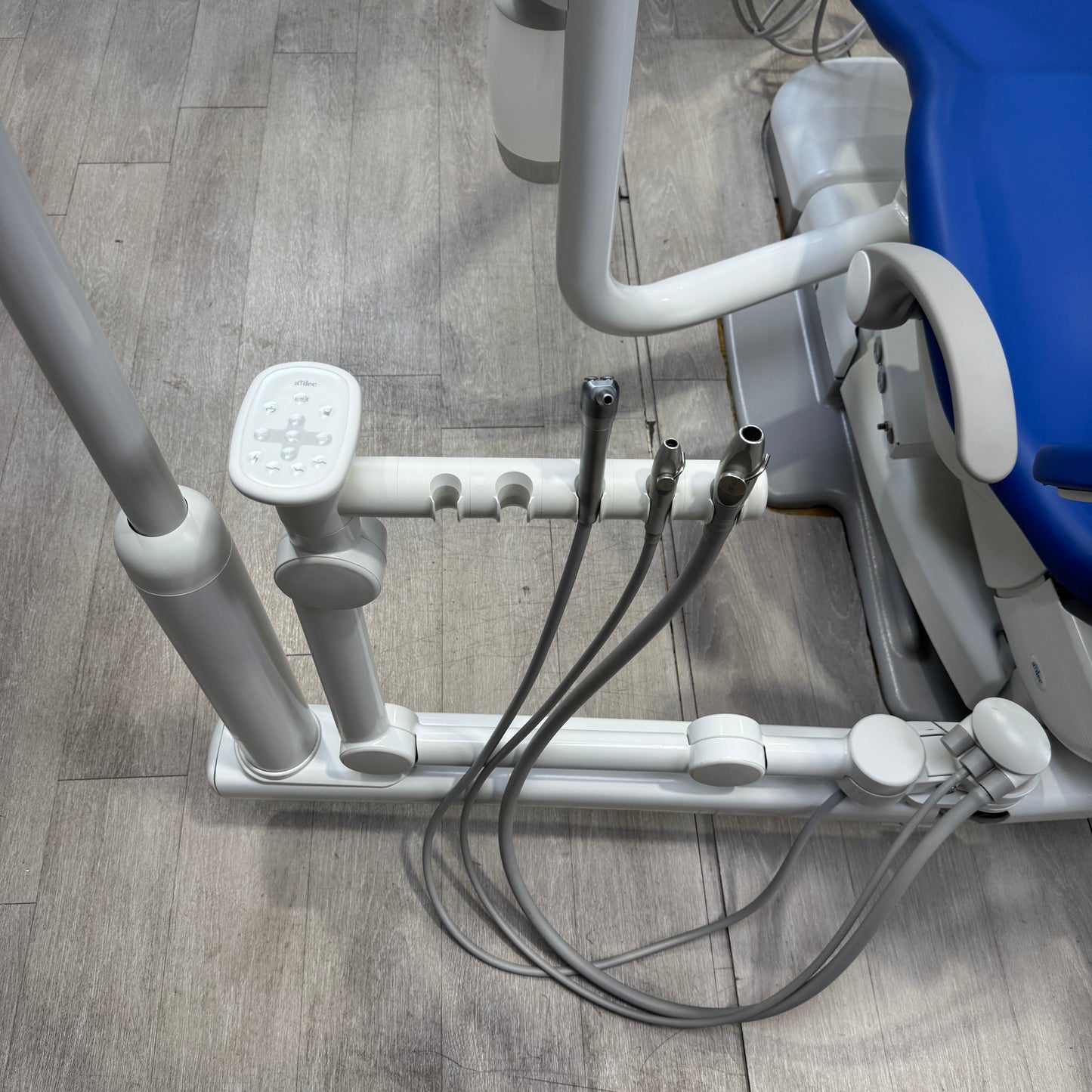 A‑dec 511R/532R Dental Chair Package