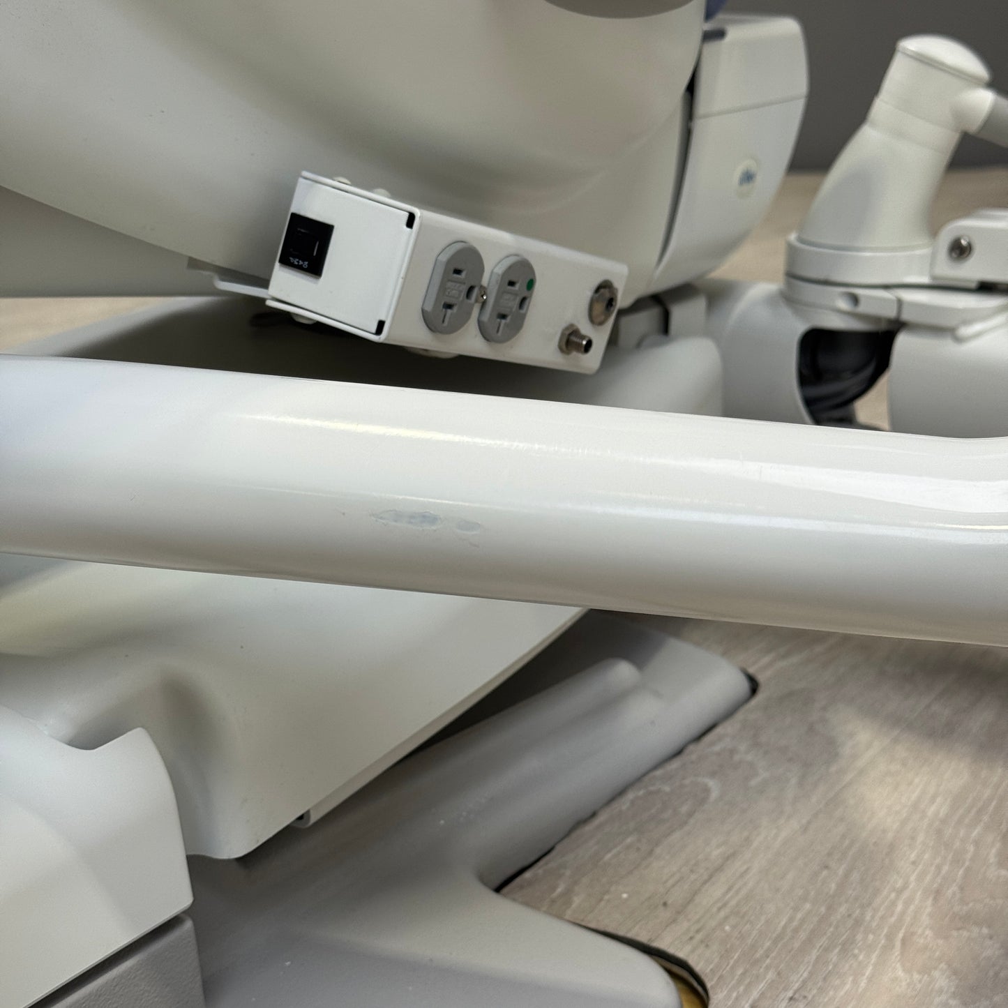 A‑dec 511R/532R Dental Chair Package