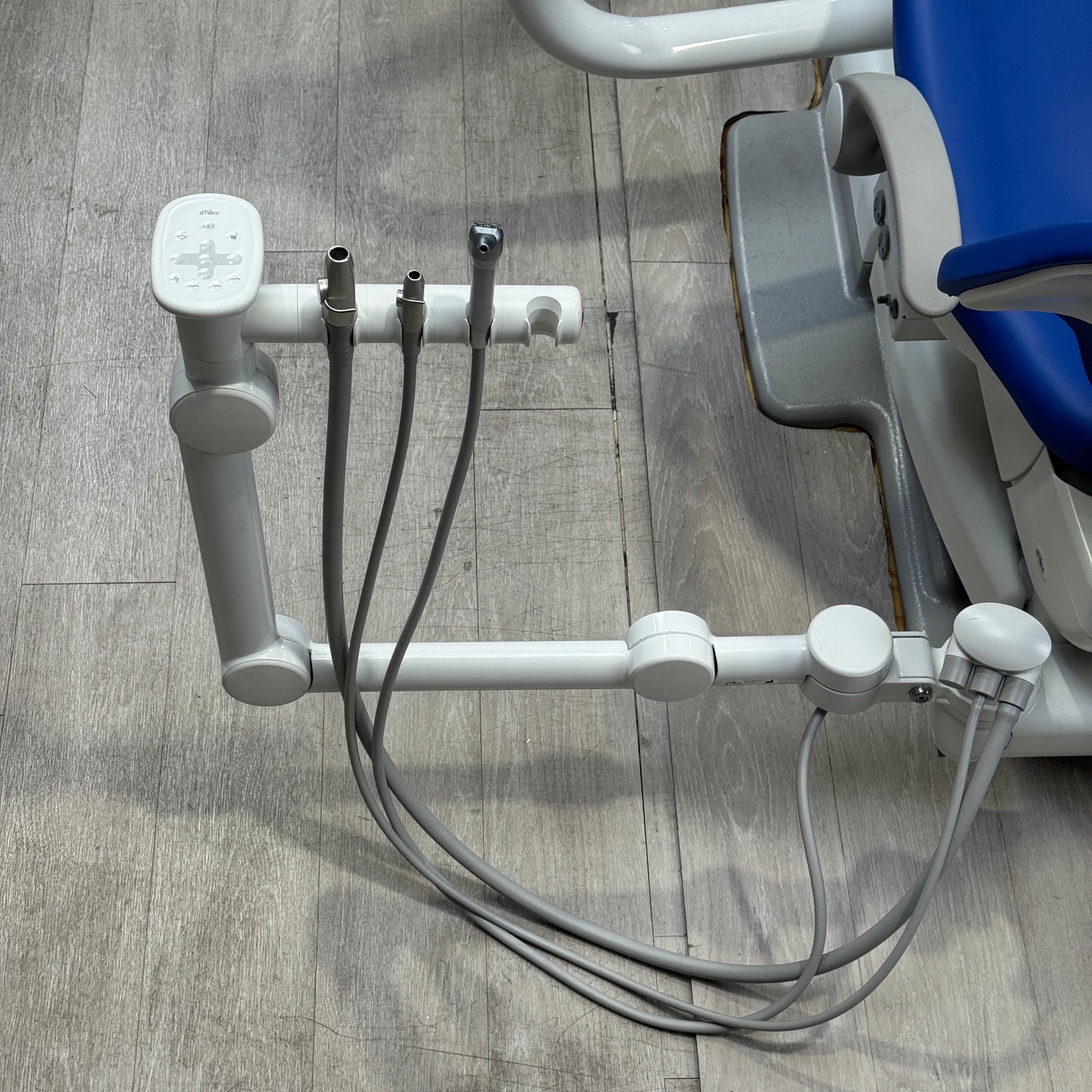 A‑dec 511R/532R Dental Chair Package