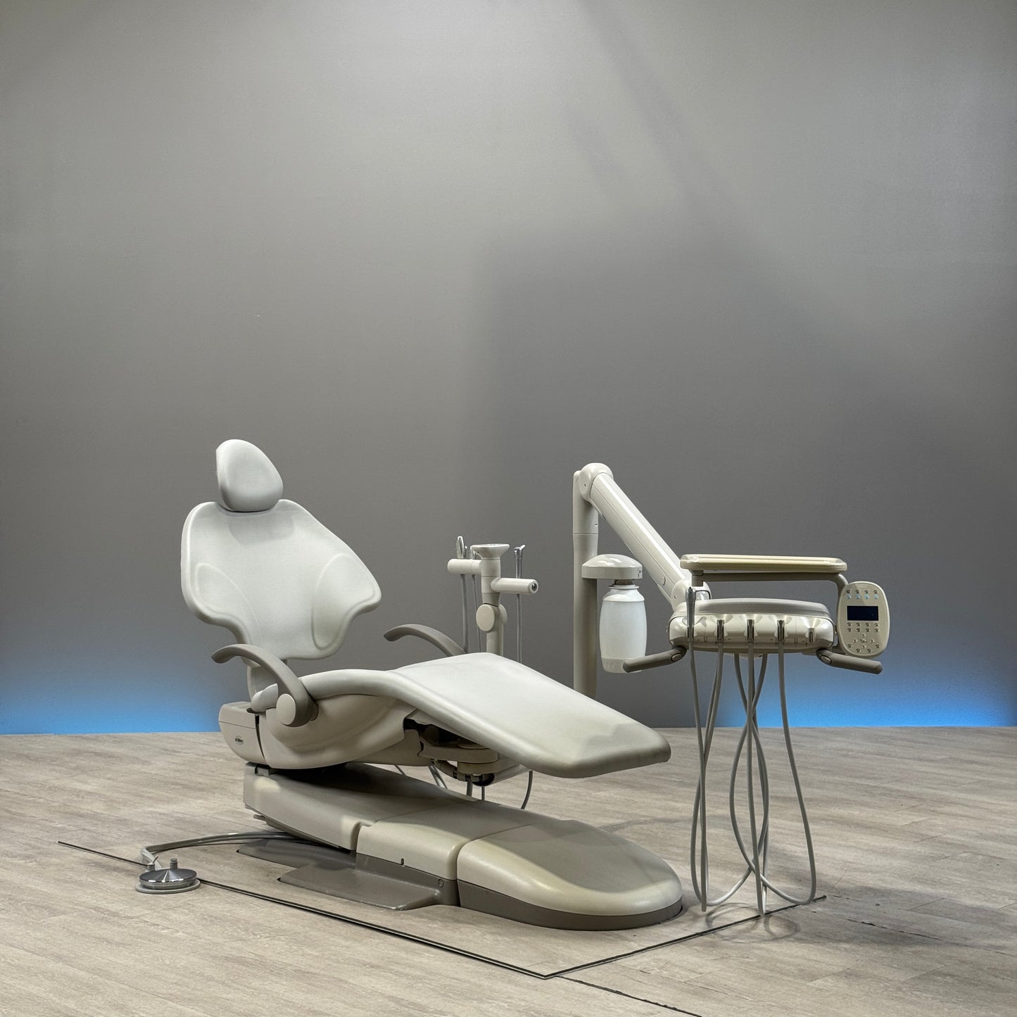 A‑dec 511R/532R Dental Chair Package