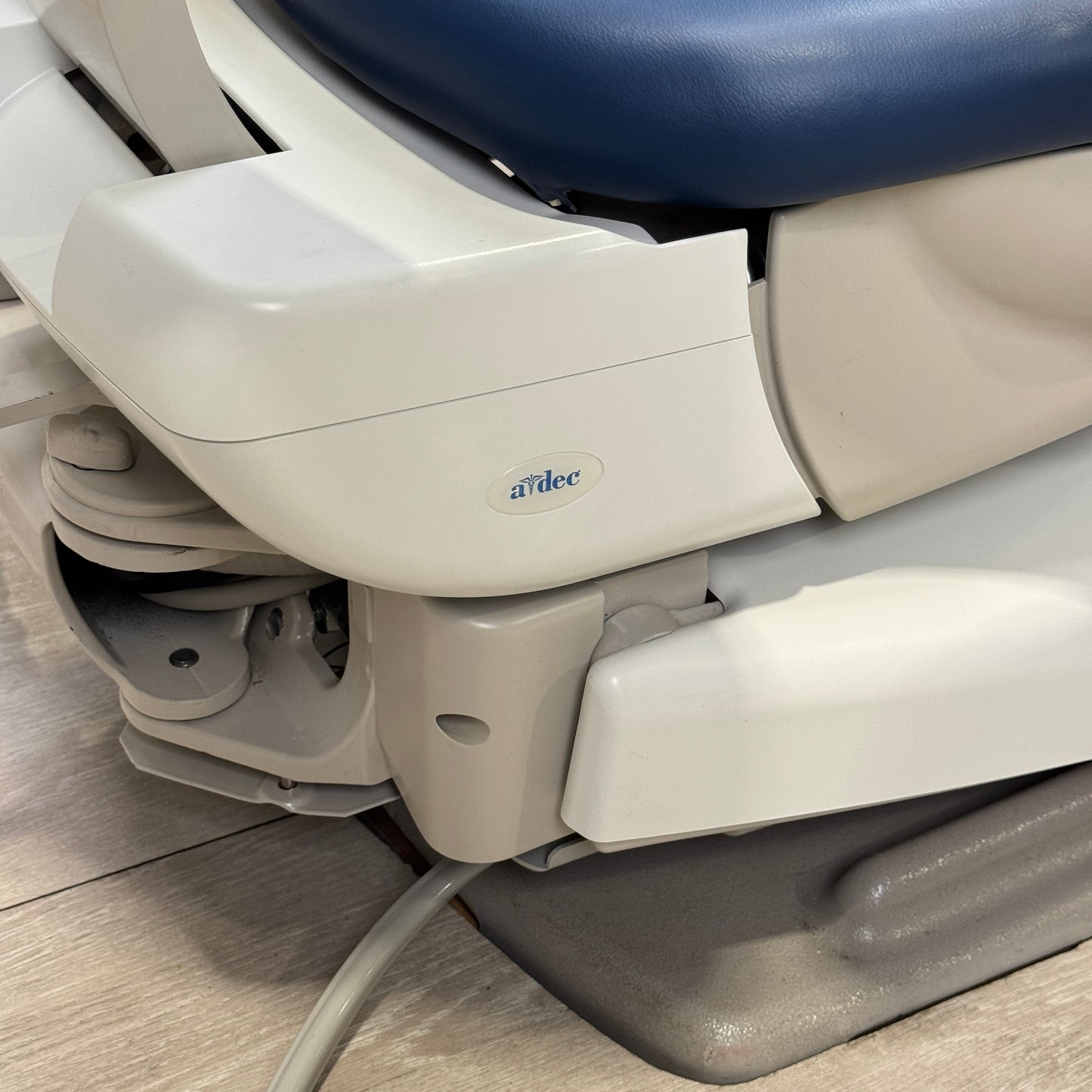 Ensemble chaise dentaire A‑dec 511R/532R