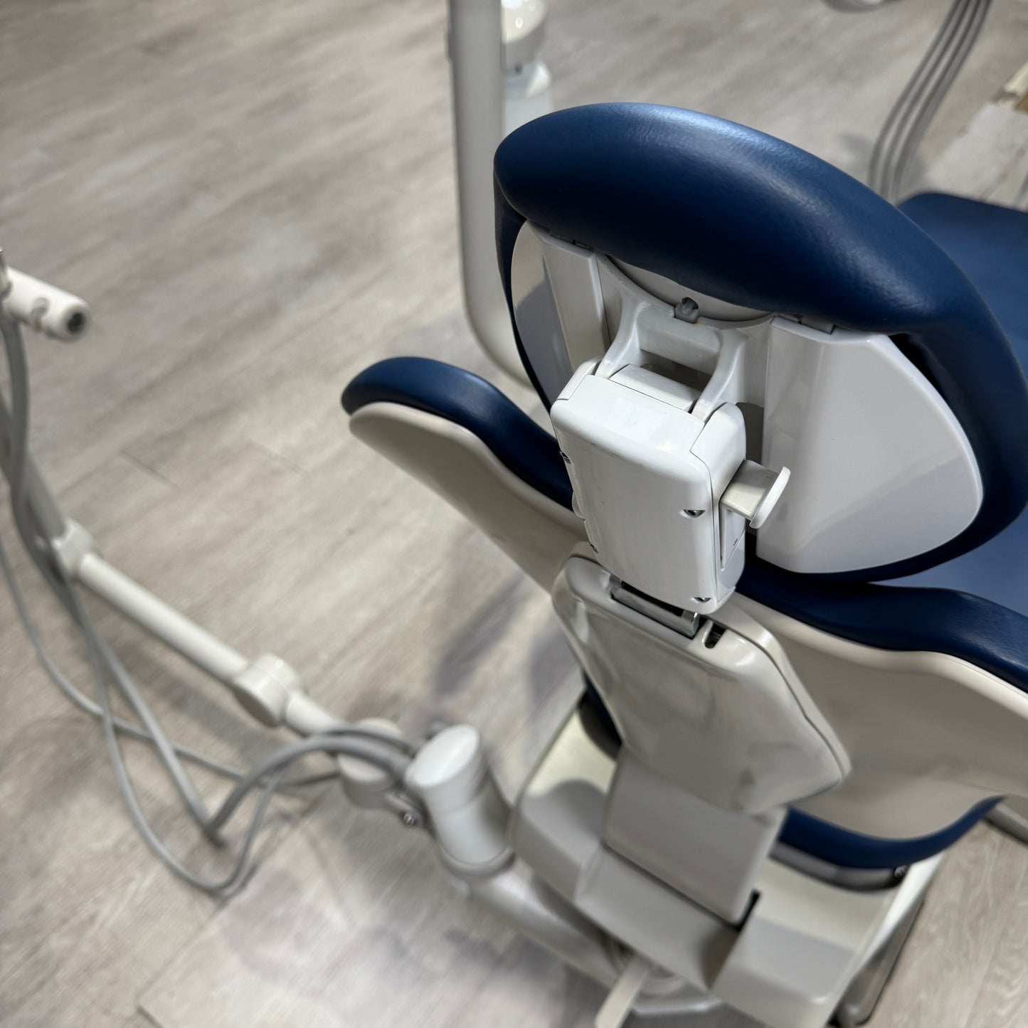 A‑dec 511R/532R Dental Chair Package