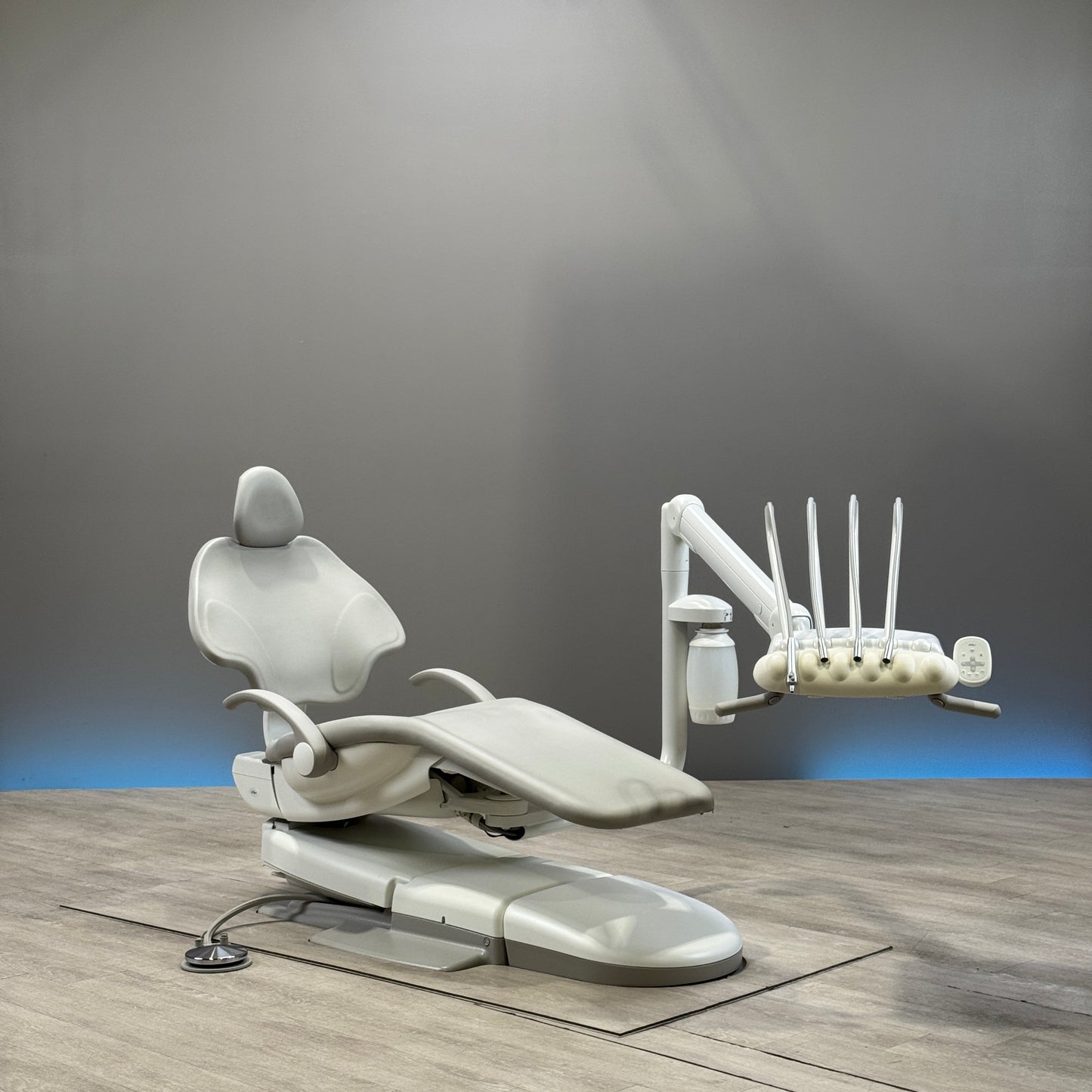 A‑dec 511R/533R Dental Chair Package