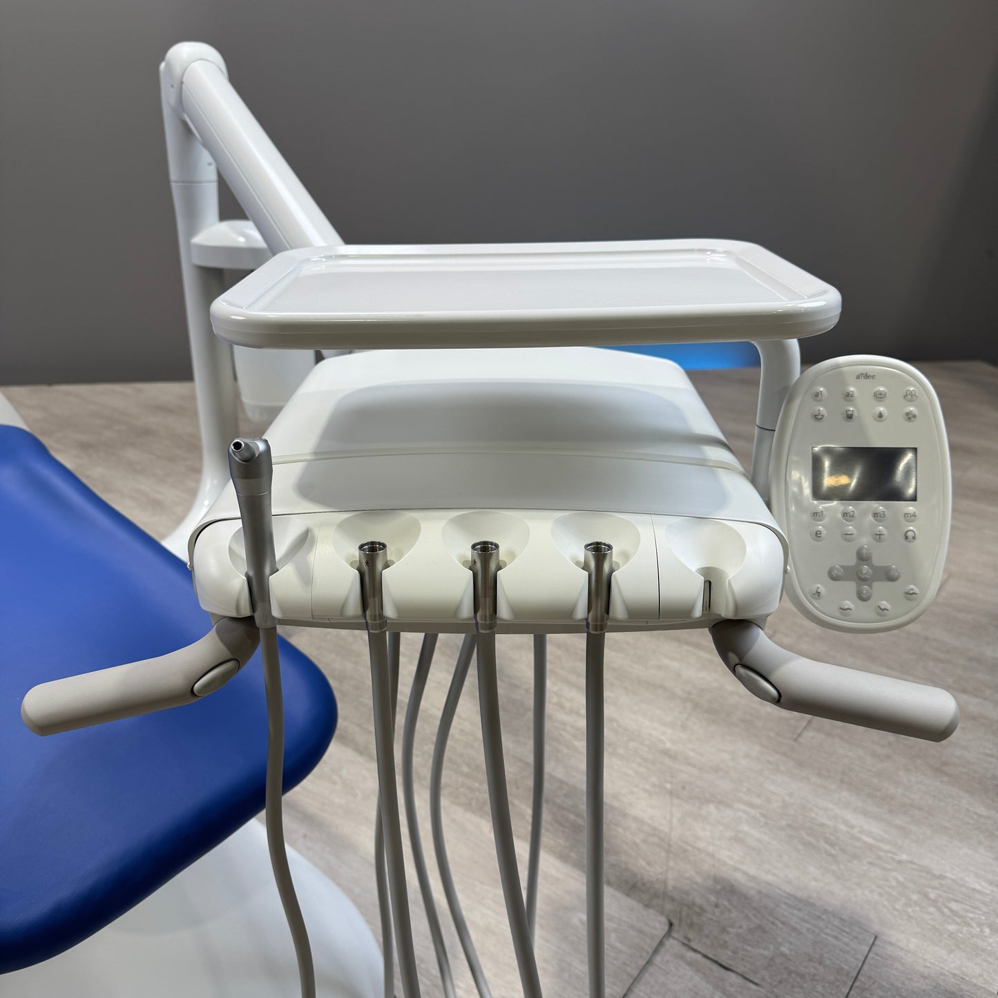 A‑dec 511R/532R Dental Chair Package