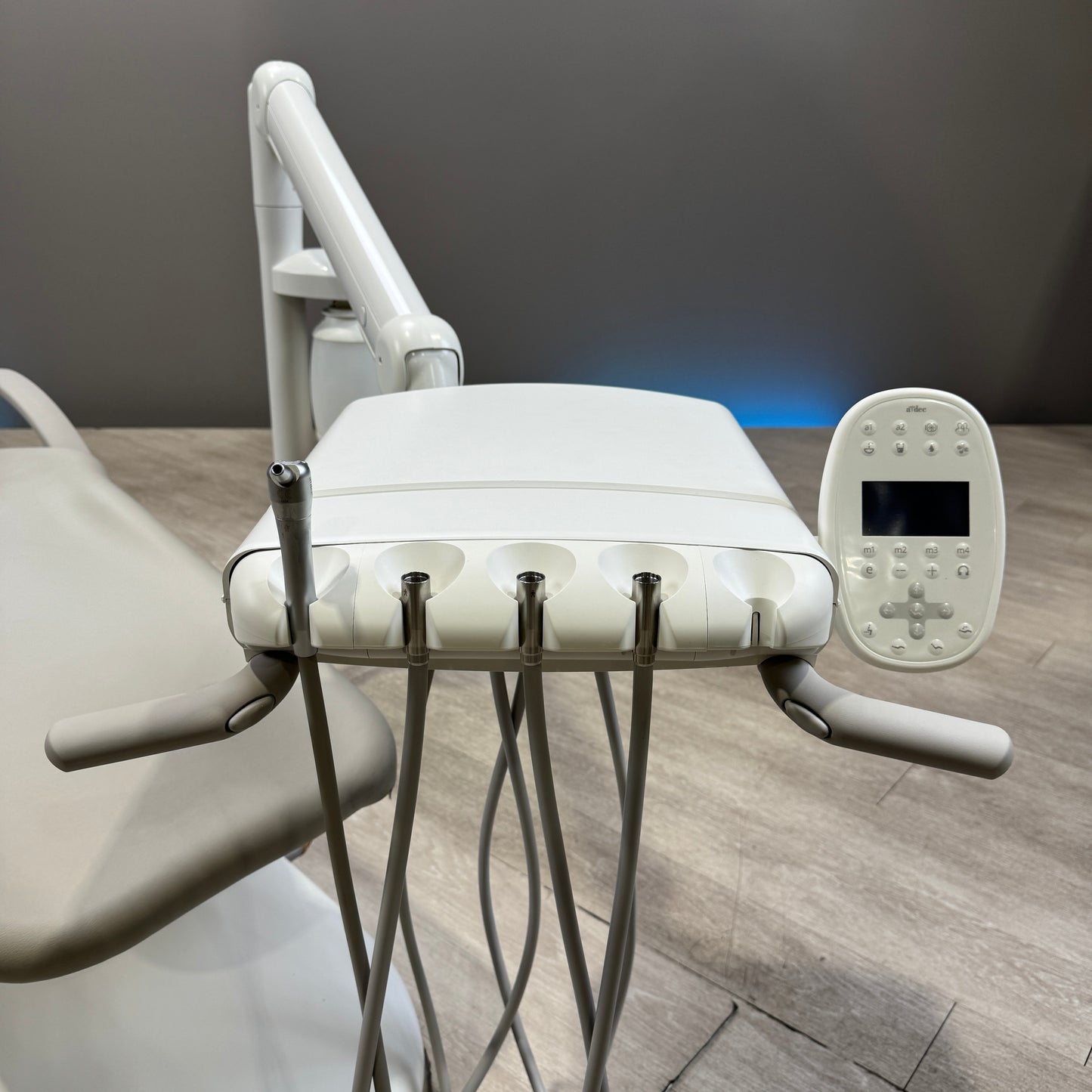 A‑dec 511R/532R Dental Chair Package