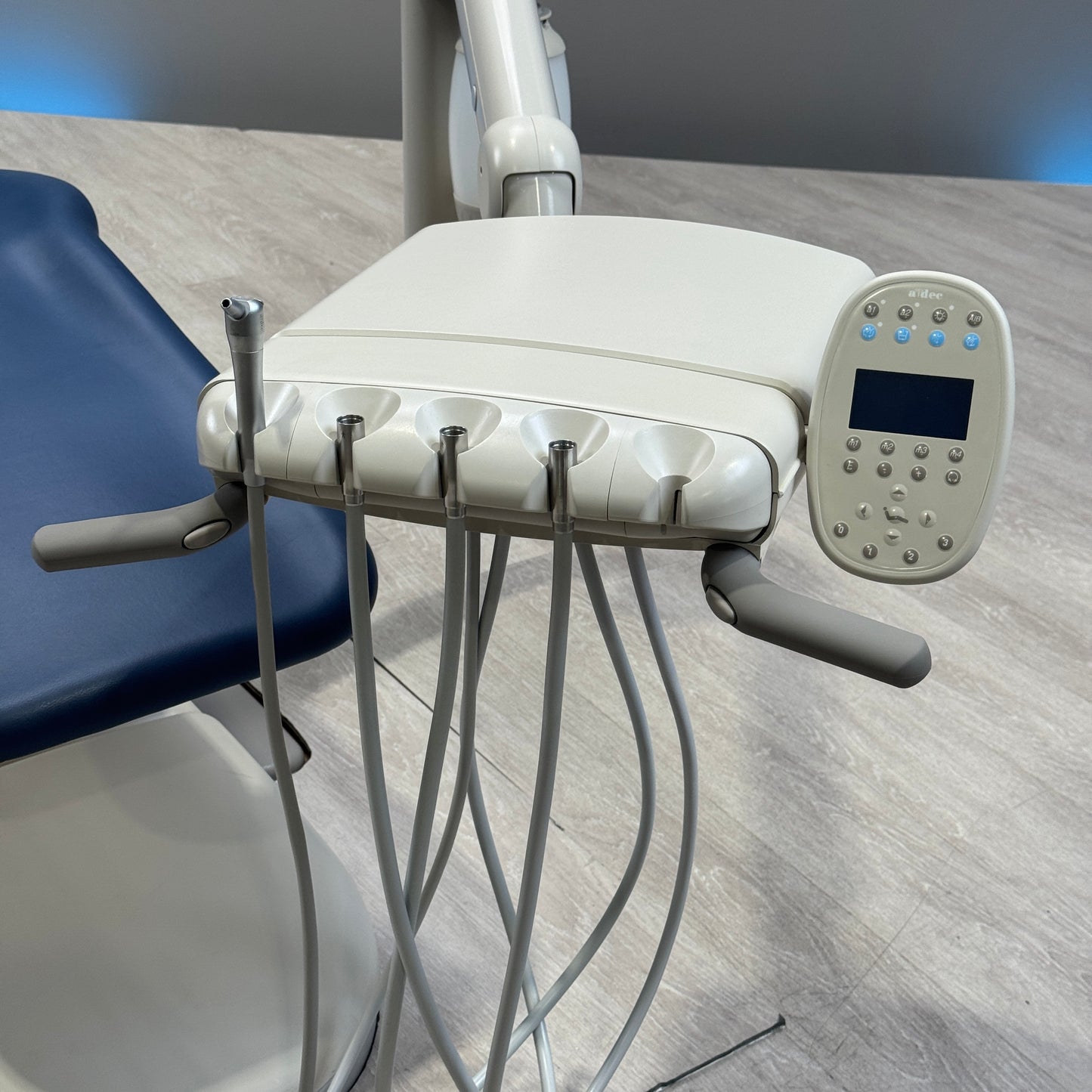A‑dec 511R/532R Dental Chair Package