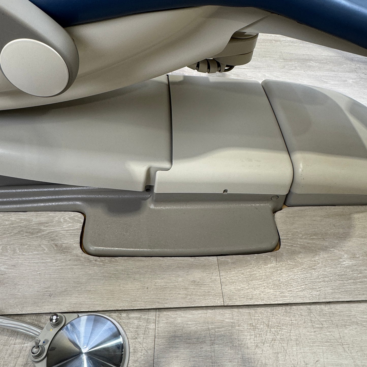 A‑dec 511R/532R Dental Chair Package