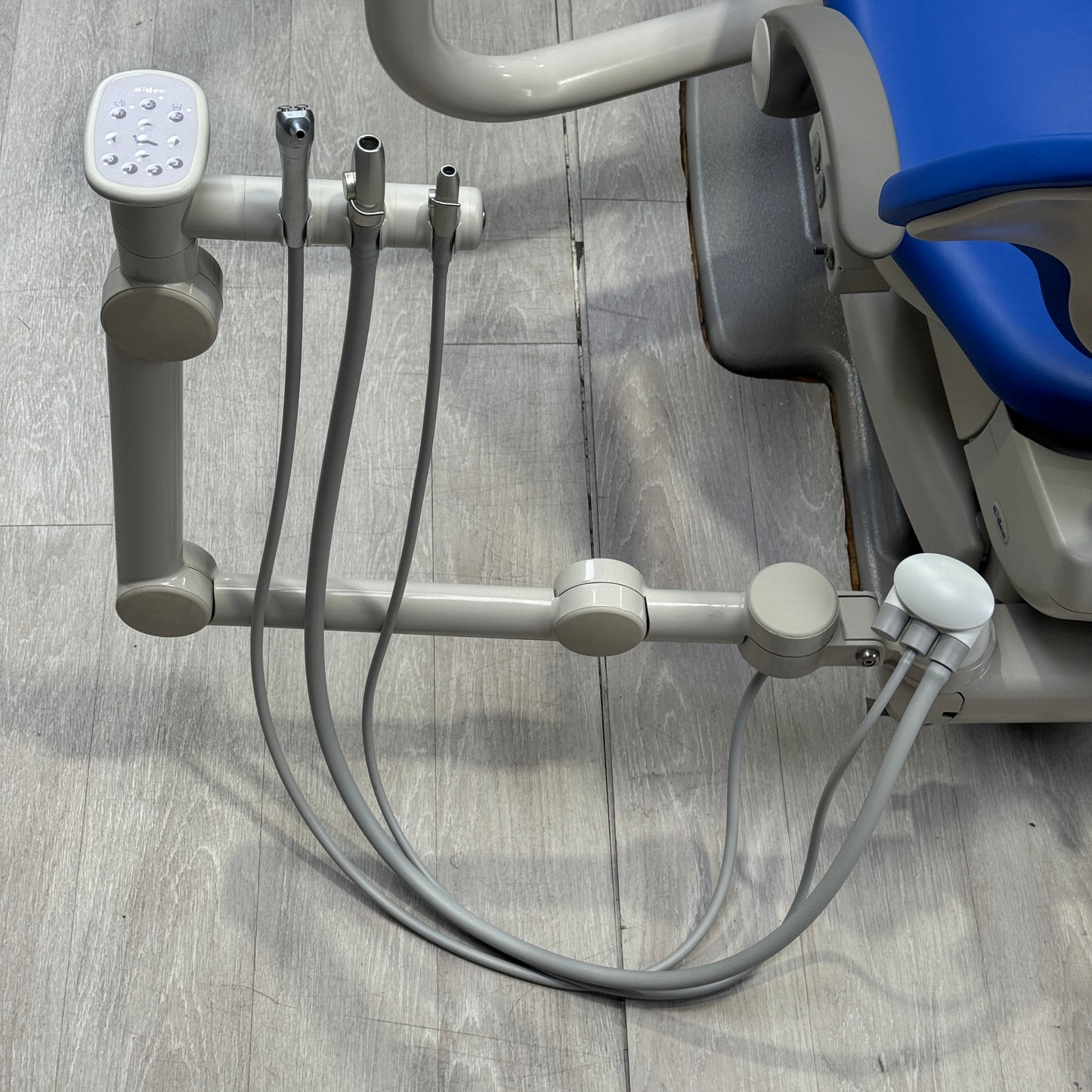 A‑dec 511R/532R Dental Chair Package